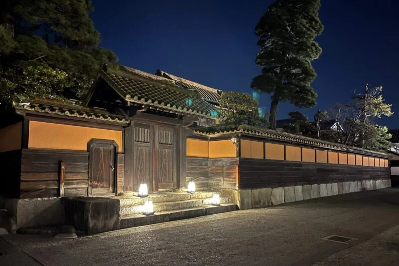 春宵の有隣荘特別公開「一期一景」～ 2023年3月12日まで。特別な空間で春あかりを眺めるイベント