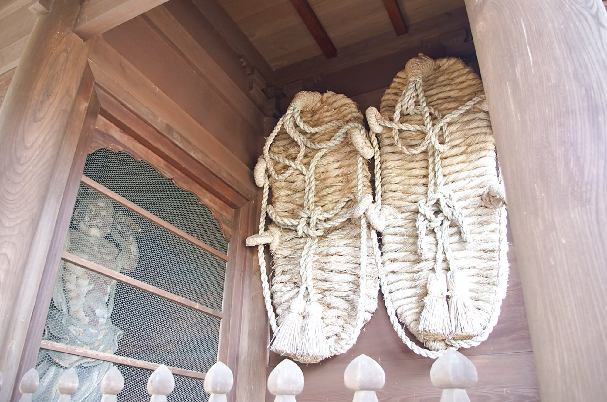 仁王門　仁王像と大わらじ