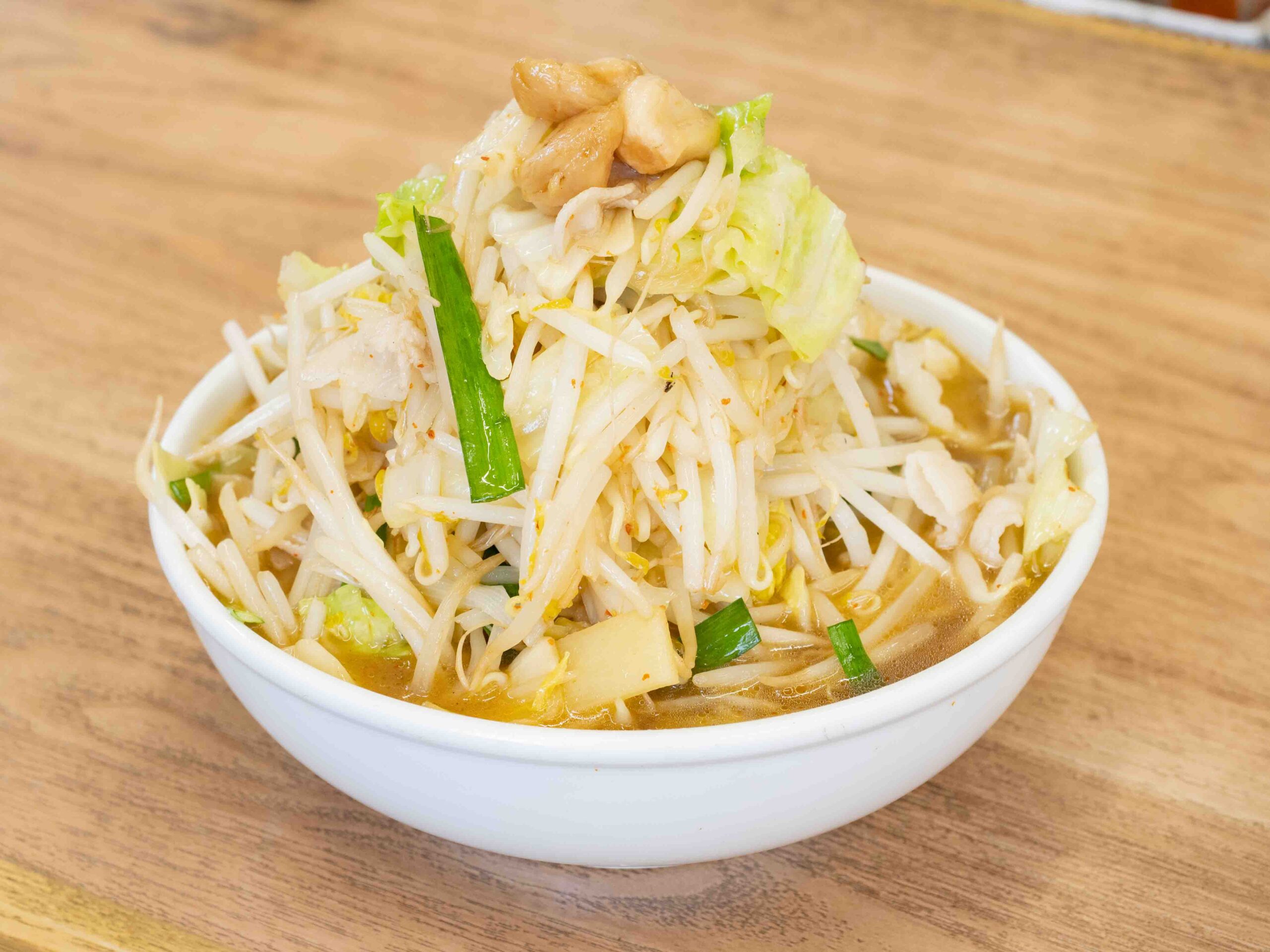 ベトコランラーメン 倉敷新京:国士無双(醬油)