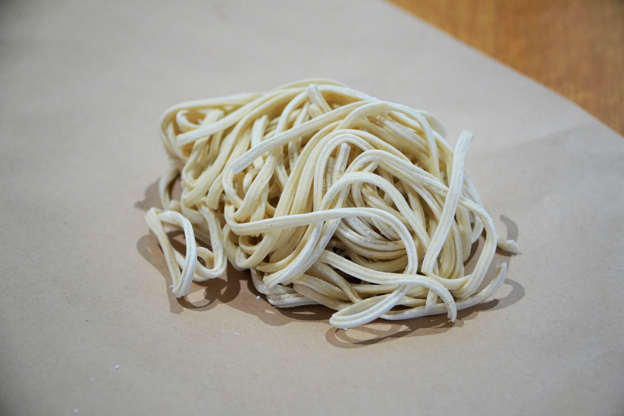 十二麺体ゆでる前_冨士麵ず工房