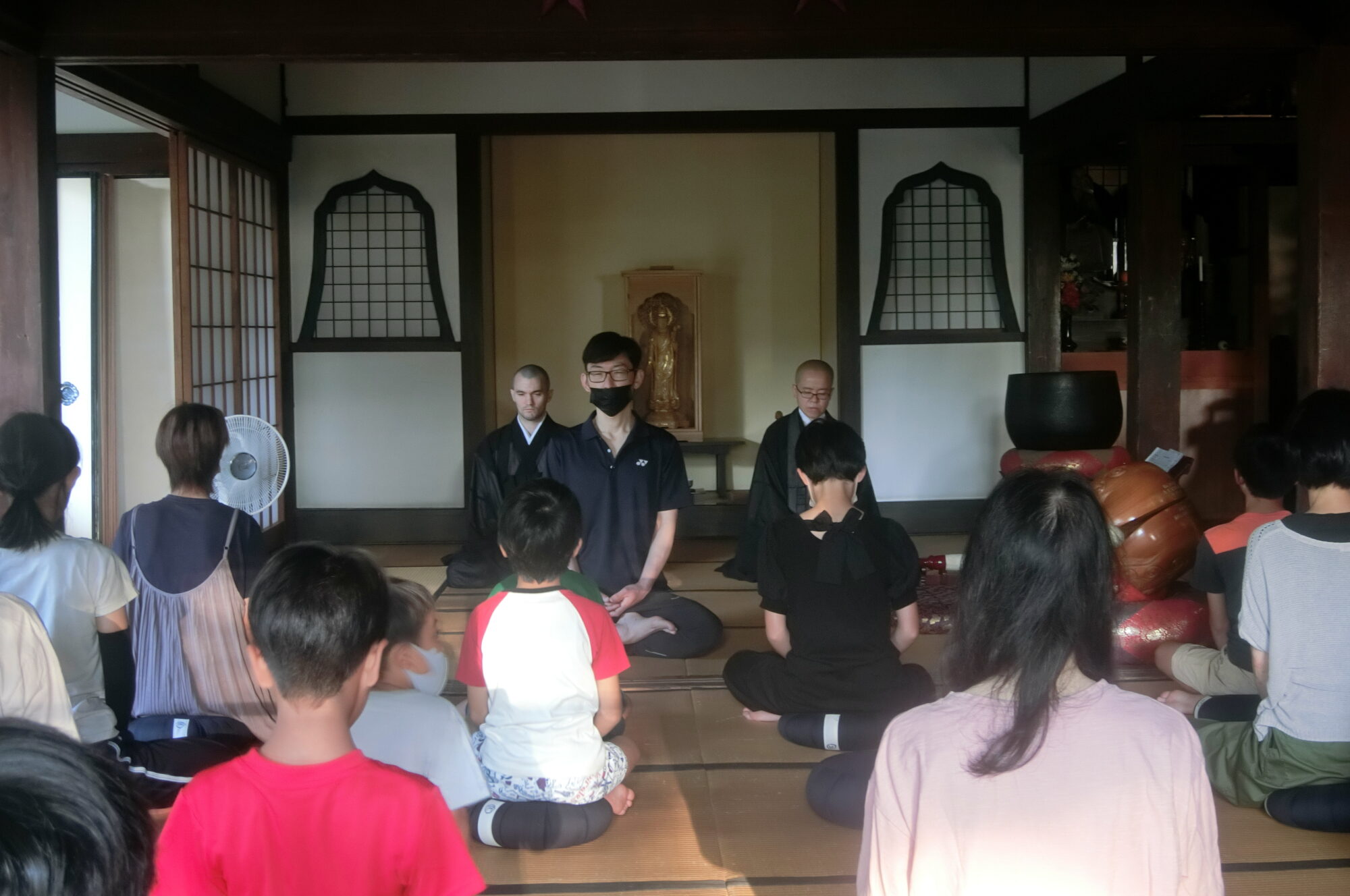 「暁天坐禅会」の流れ