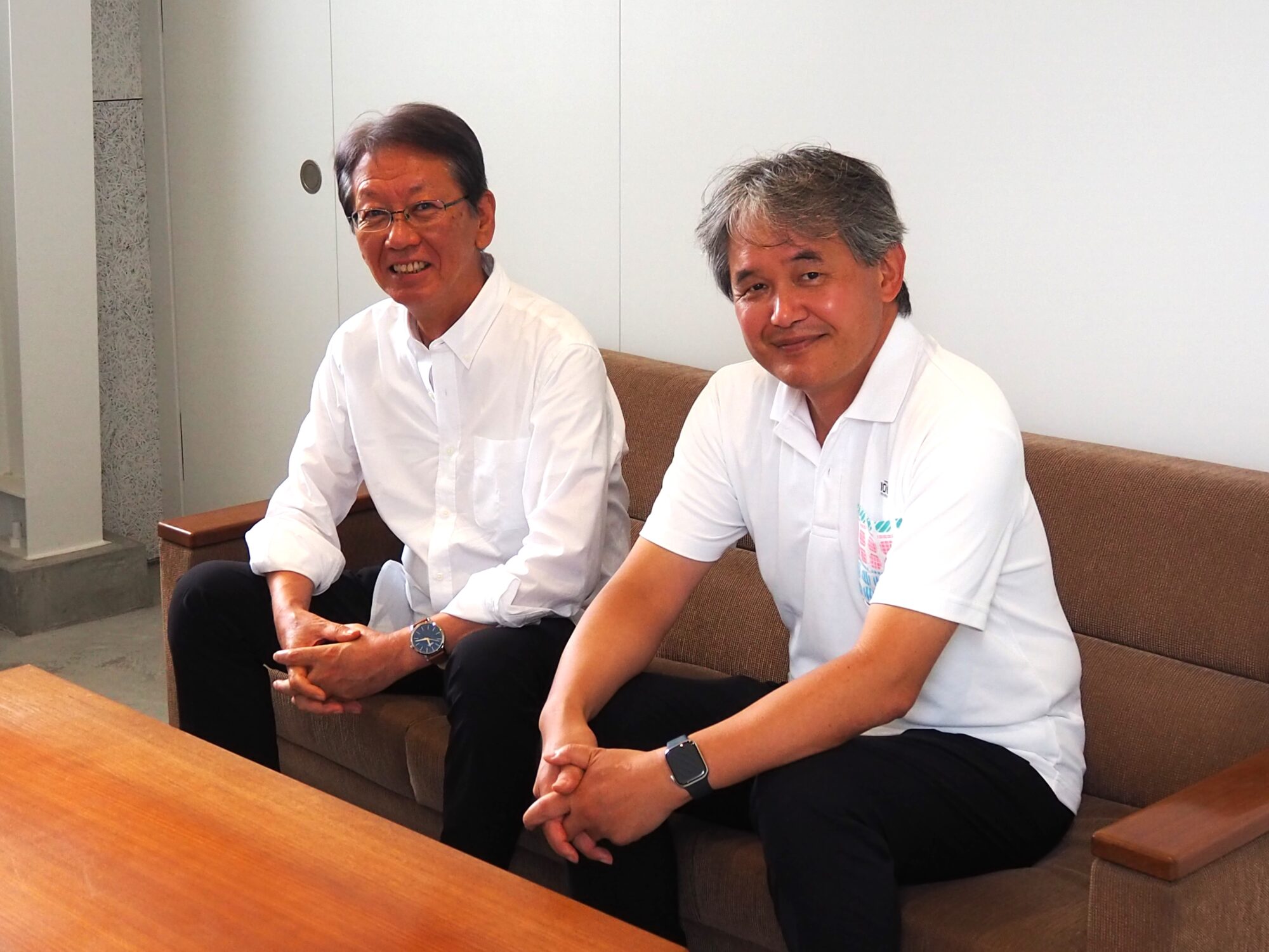 鴨井尚志さん(左)、高塚新さん(右)