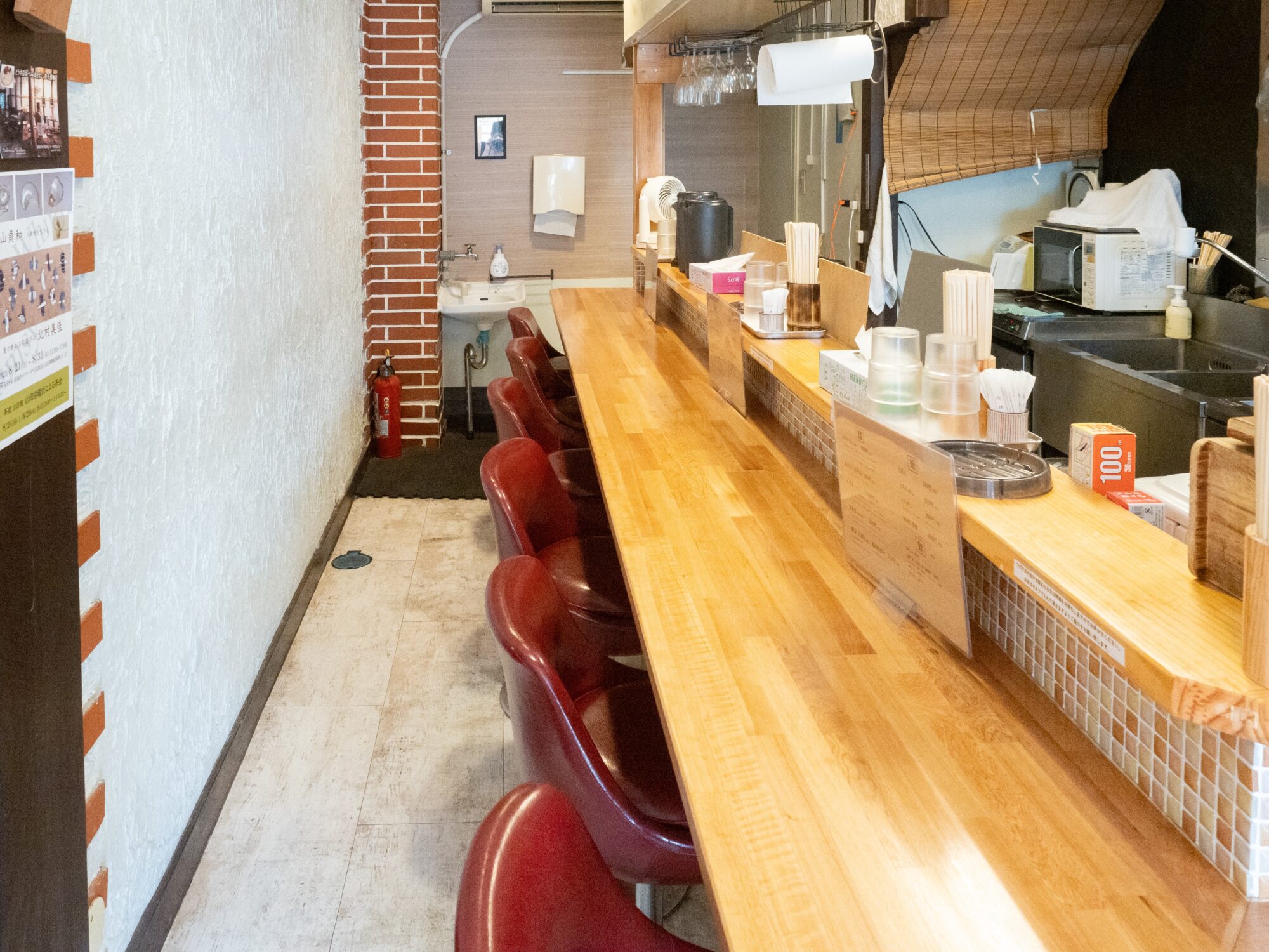 やまいも:店内