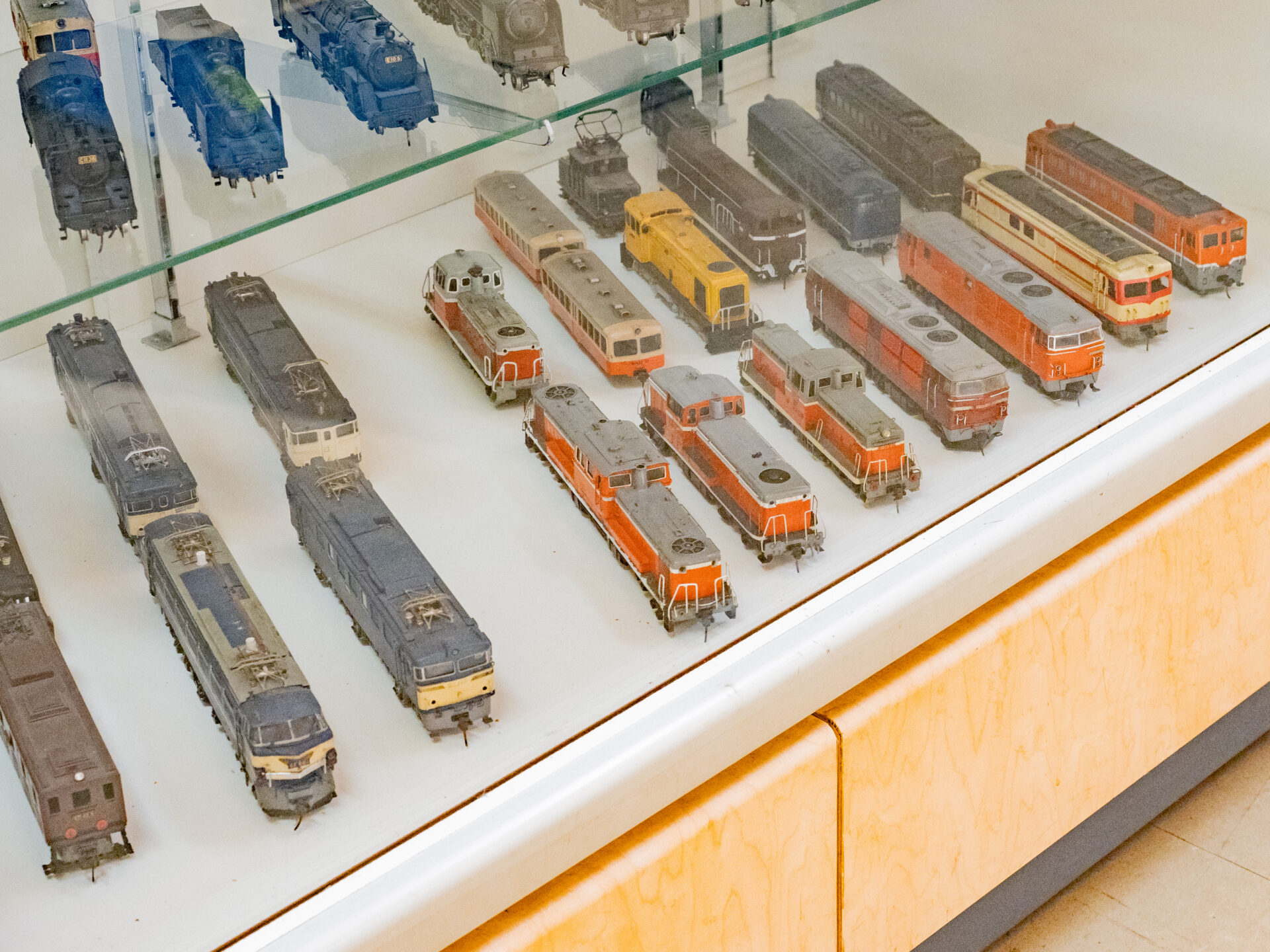 縁社屋/クロスポイント：鉄道模型