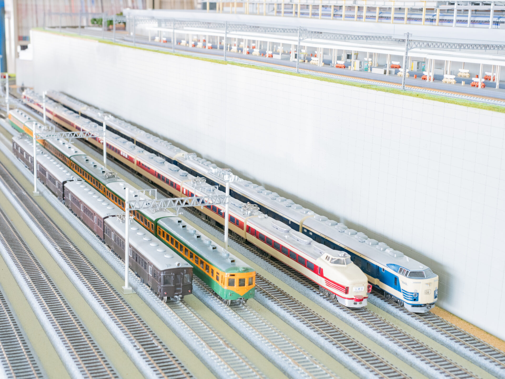 縁社屋/クロスポイント：鉄道模型