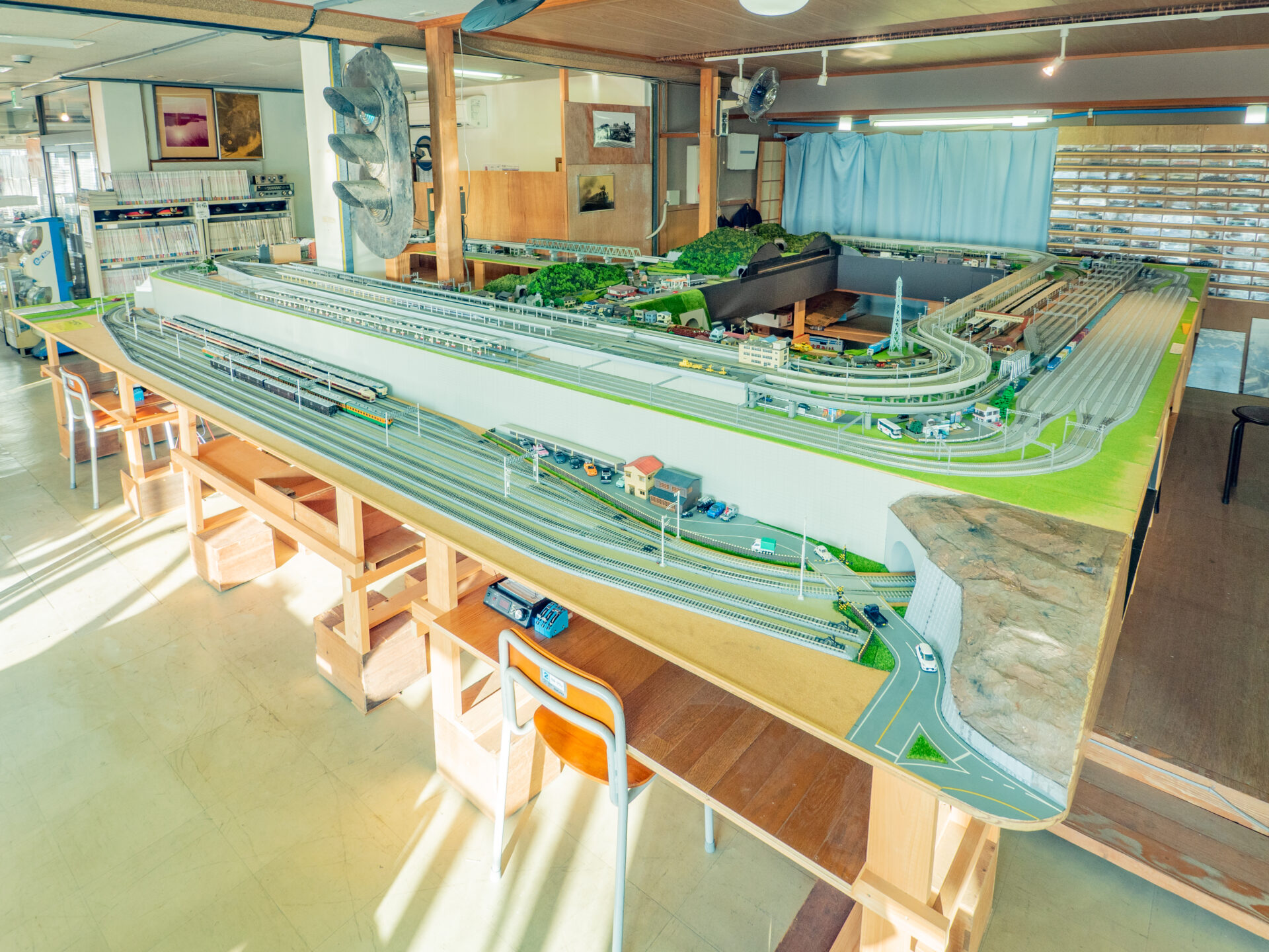 縁社屋/クロスポイント:鉄道模型