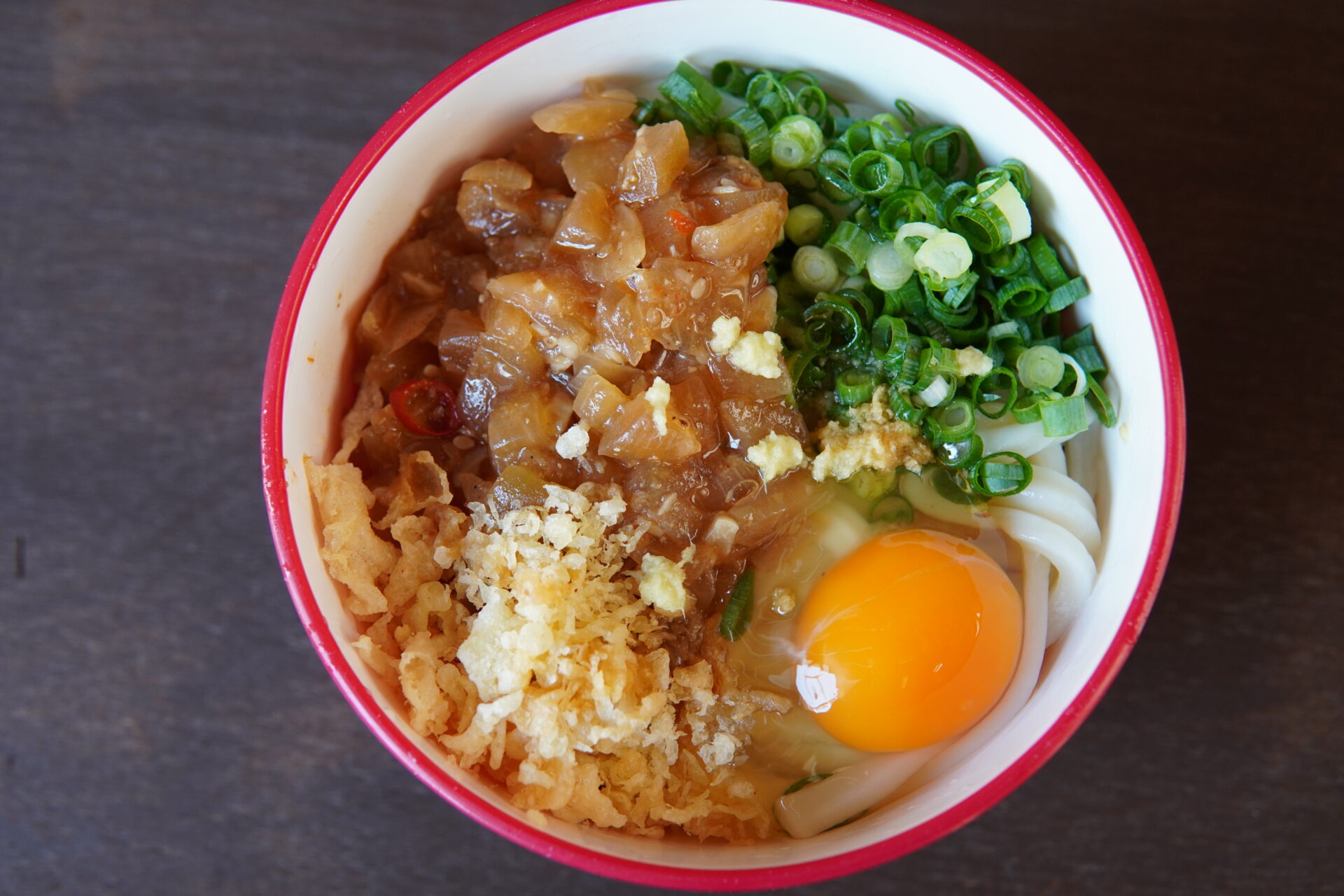 松家製麺のかまたまラー油うどん（イメージ写真）