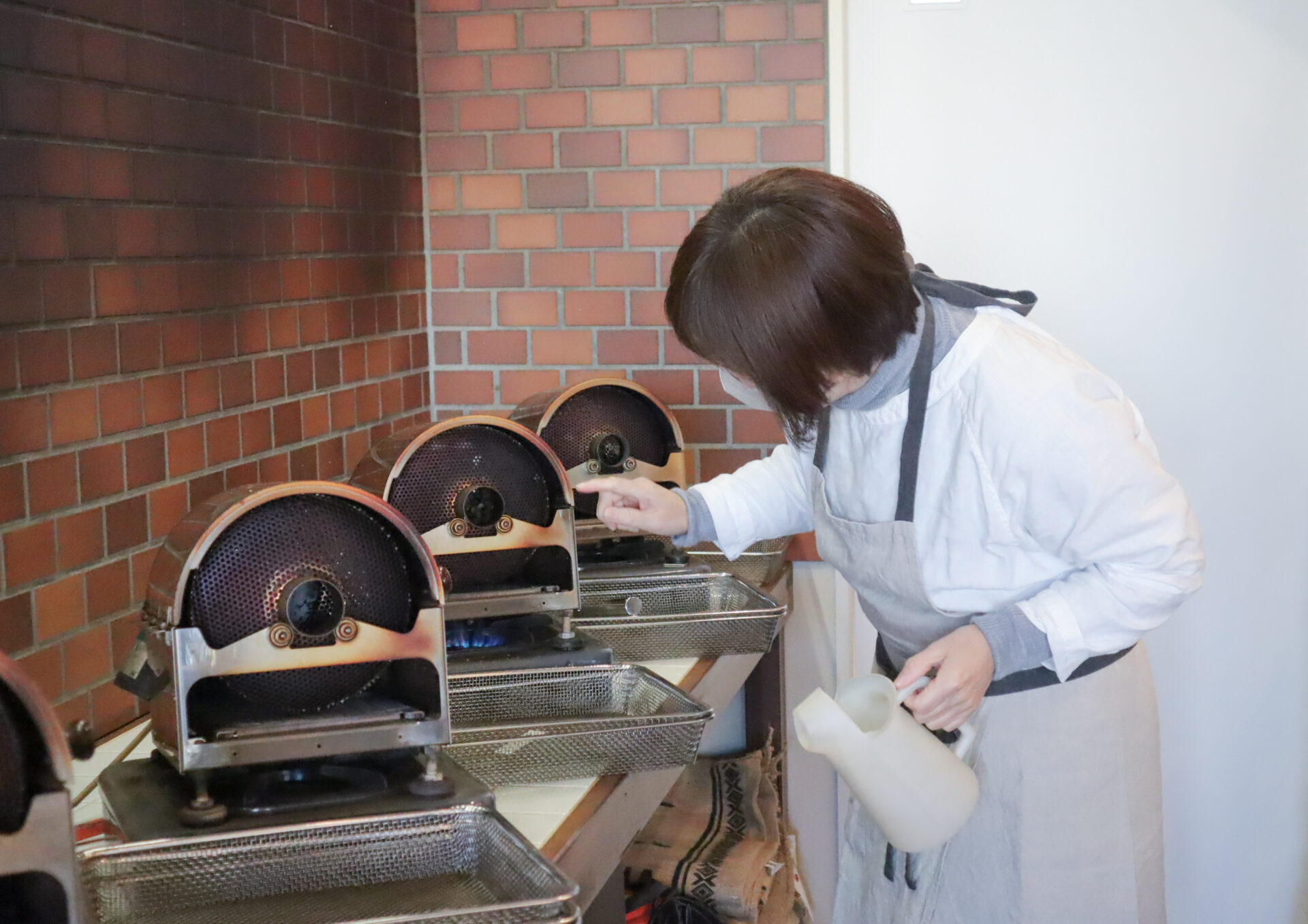 注文ごとに焙煎機で焙煎