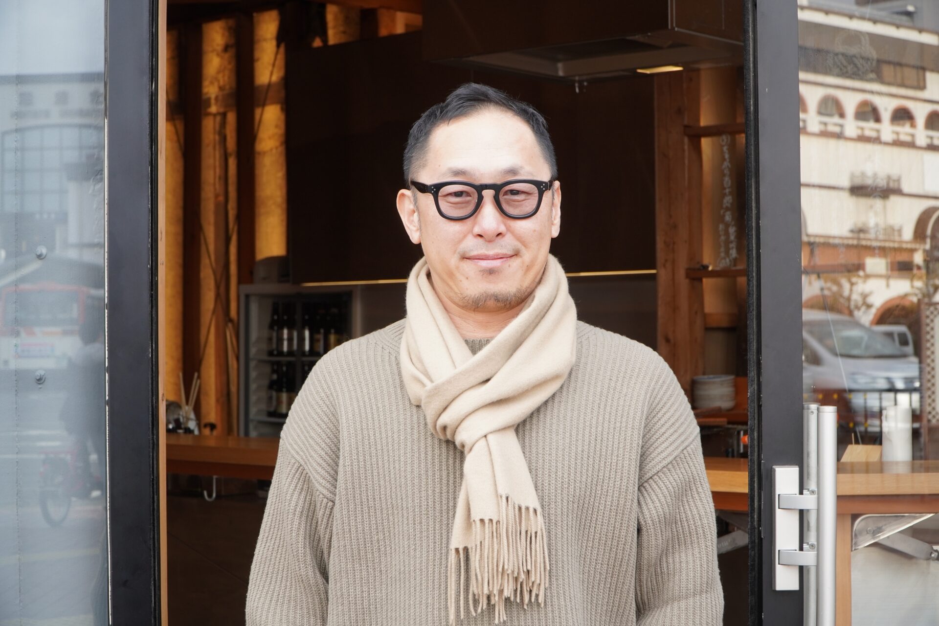 秋葉さん