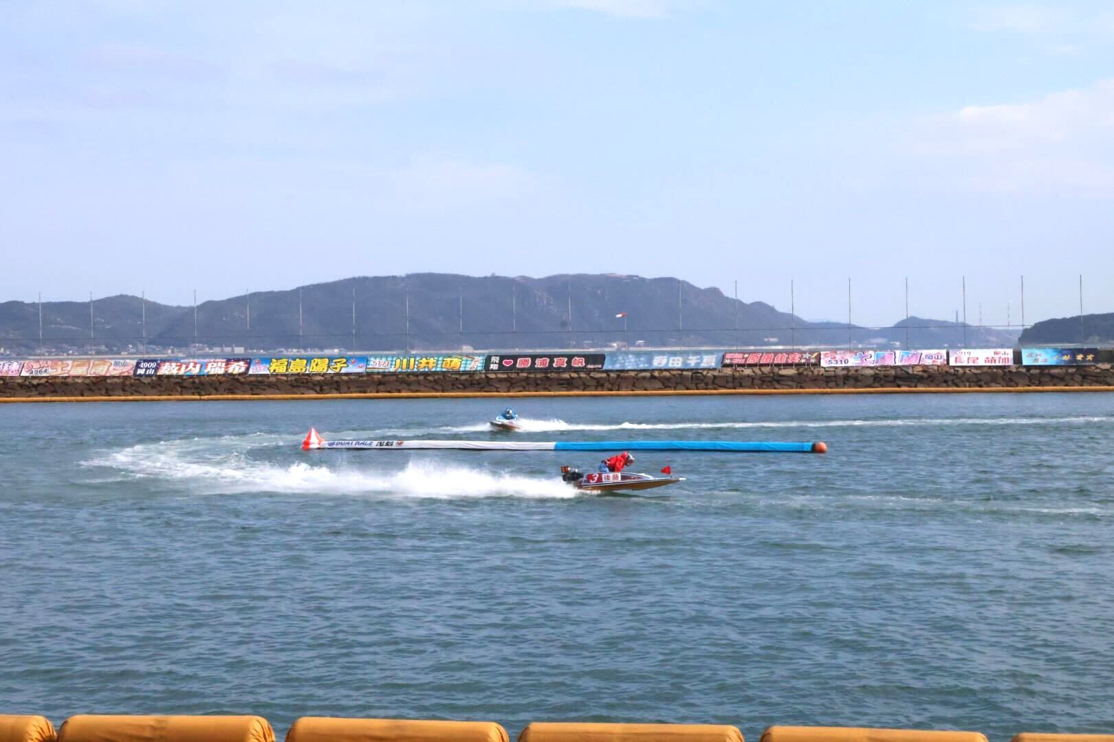 迫力を感じるレースのようす