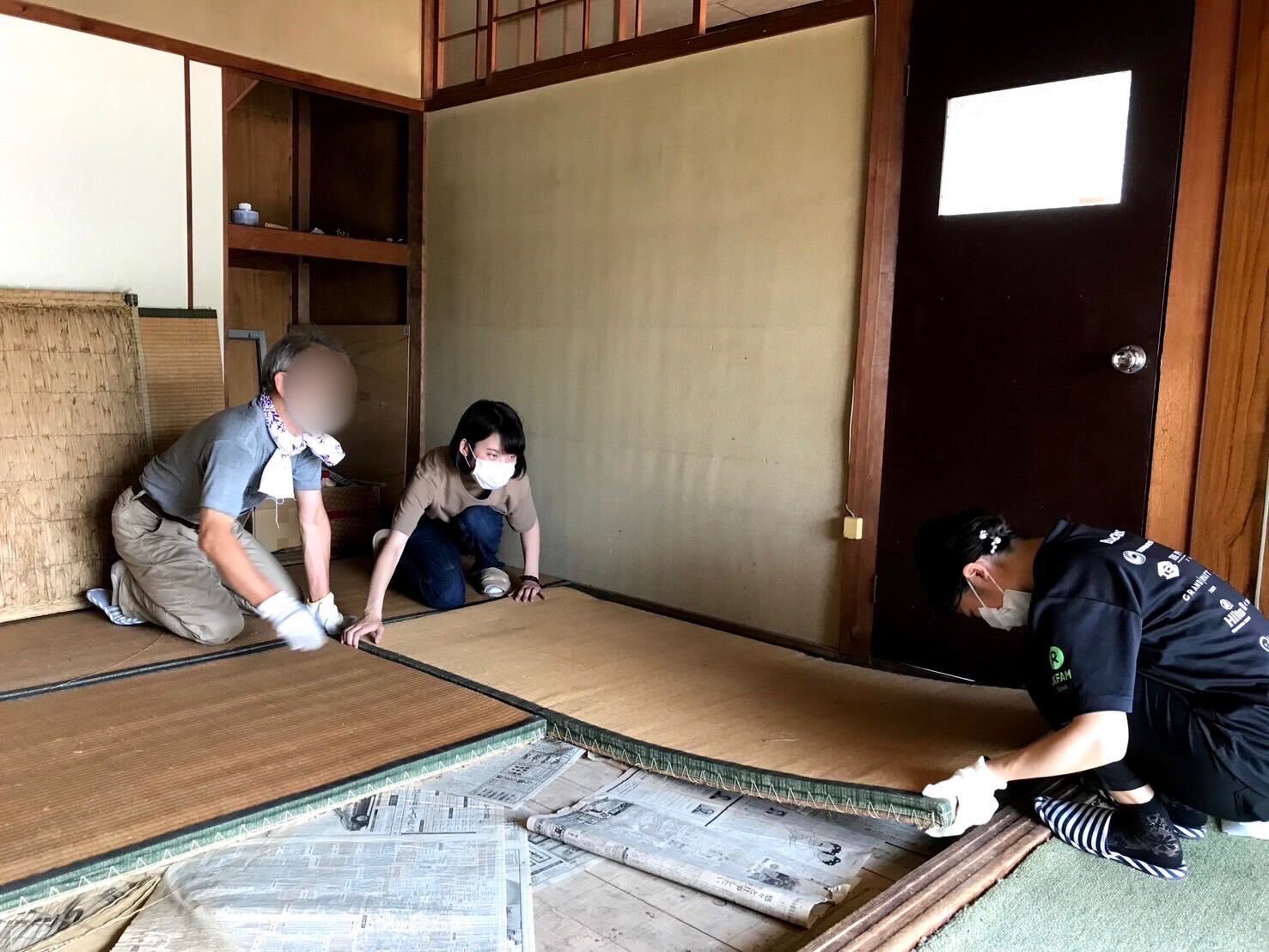 町家の改修作業のようす