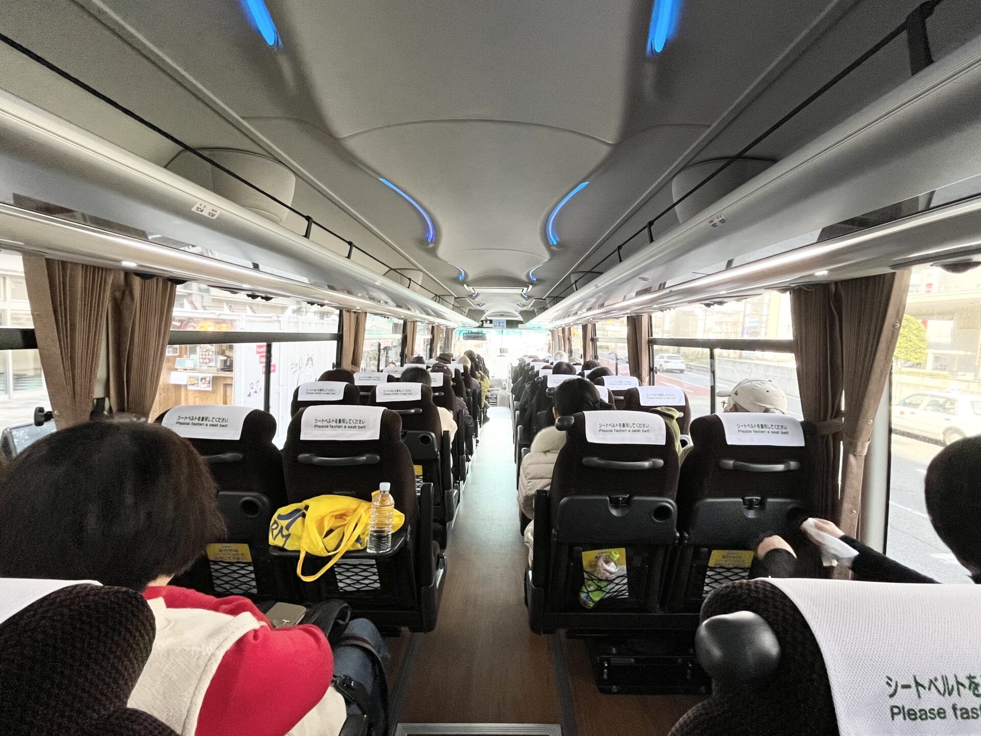 バス車内のようす