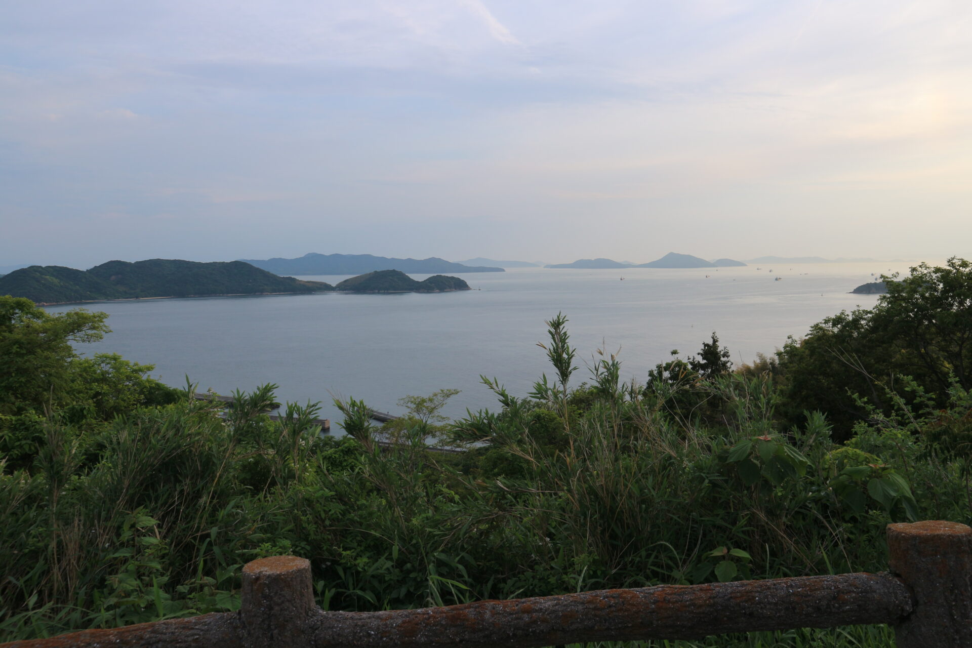 三百山から見える瀬戸内海