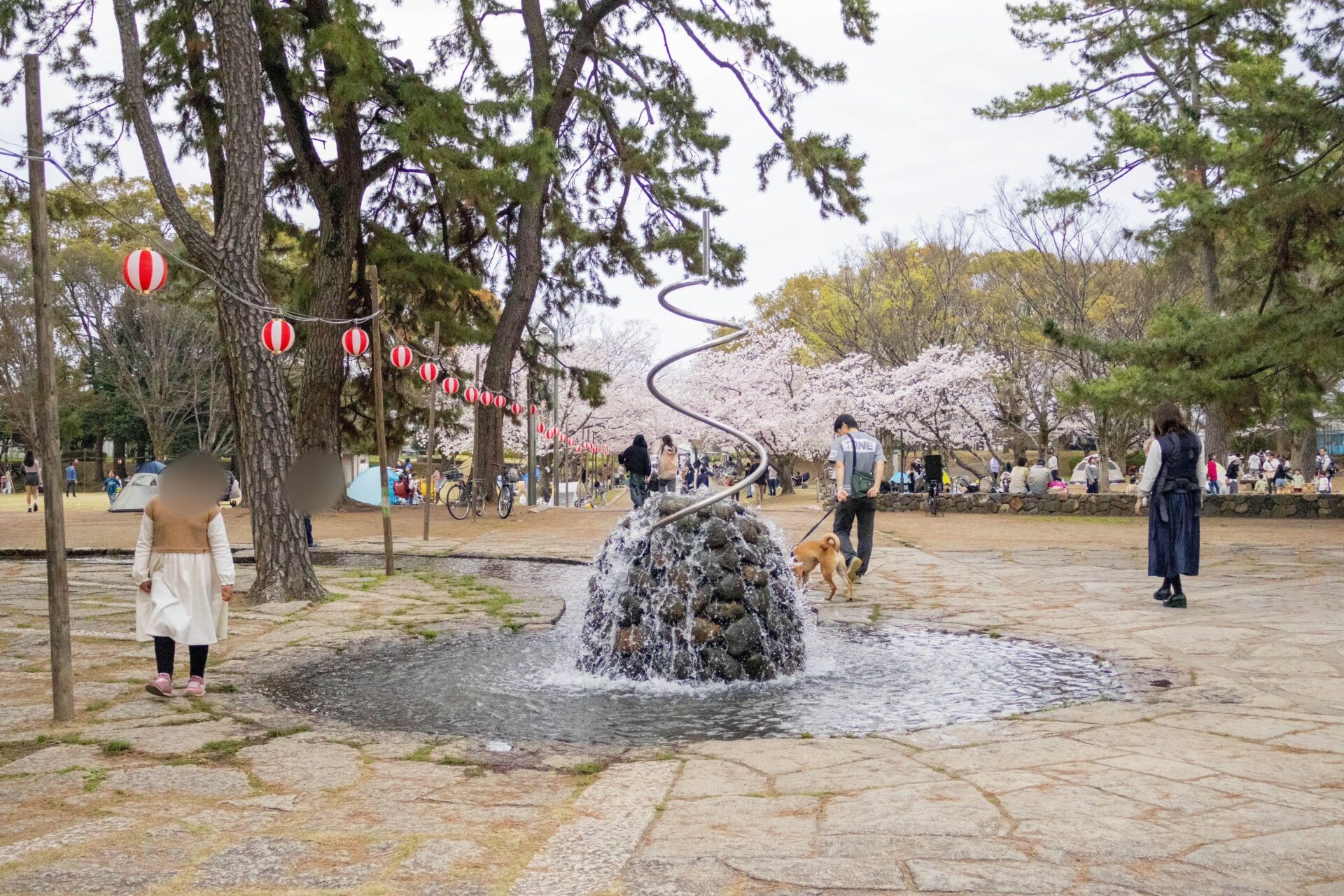 遊べる噴水スポット