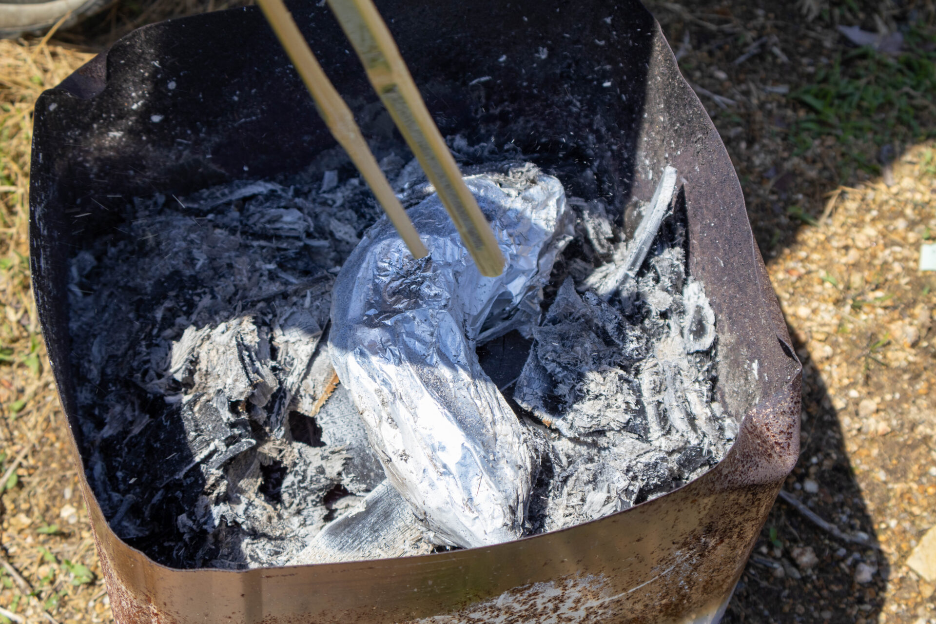 炭焼きされたたけのこ