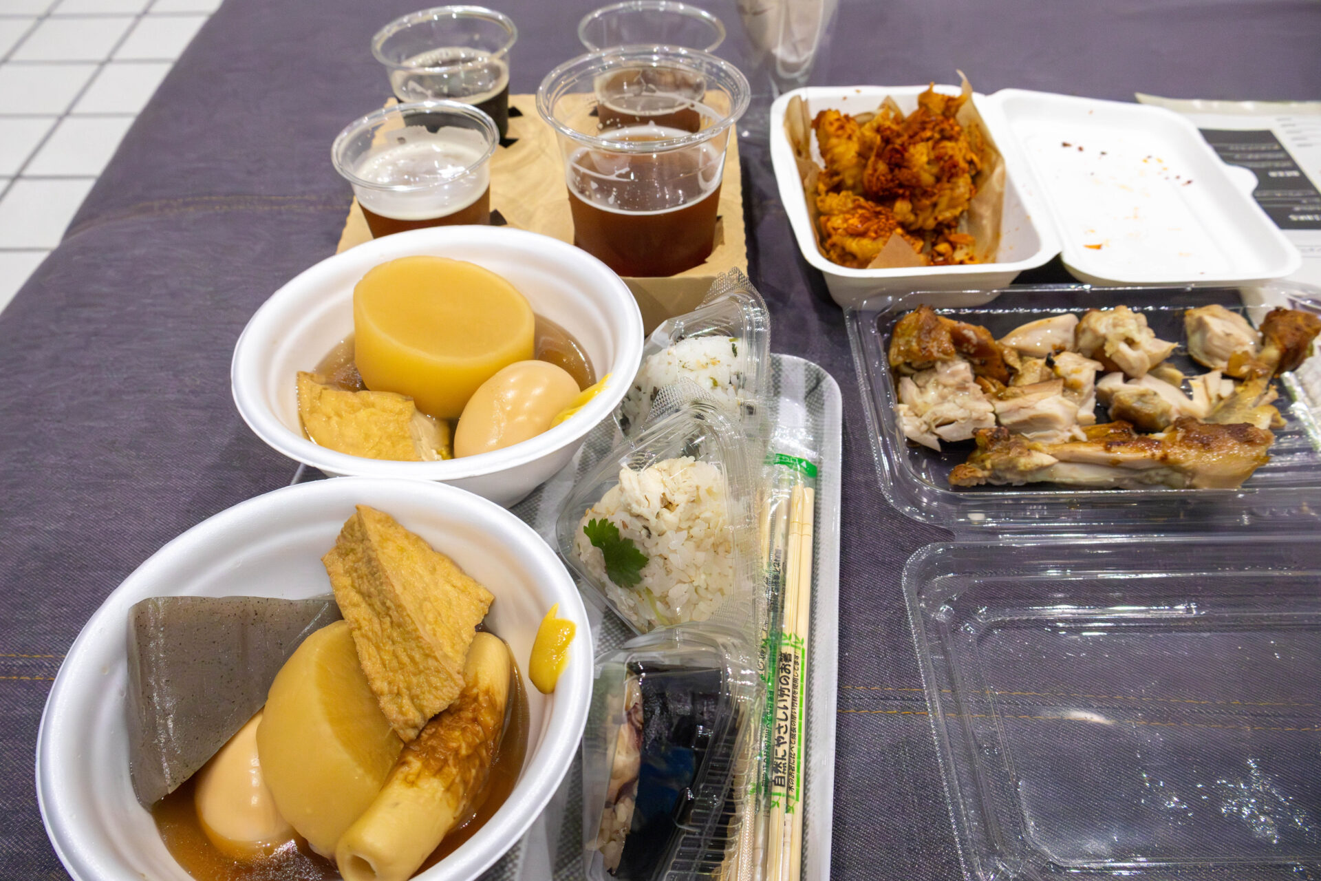 買ったおつまみとビール