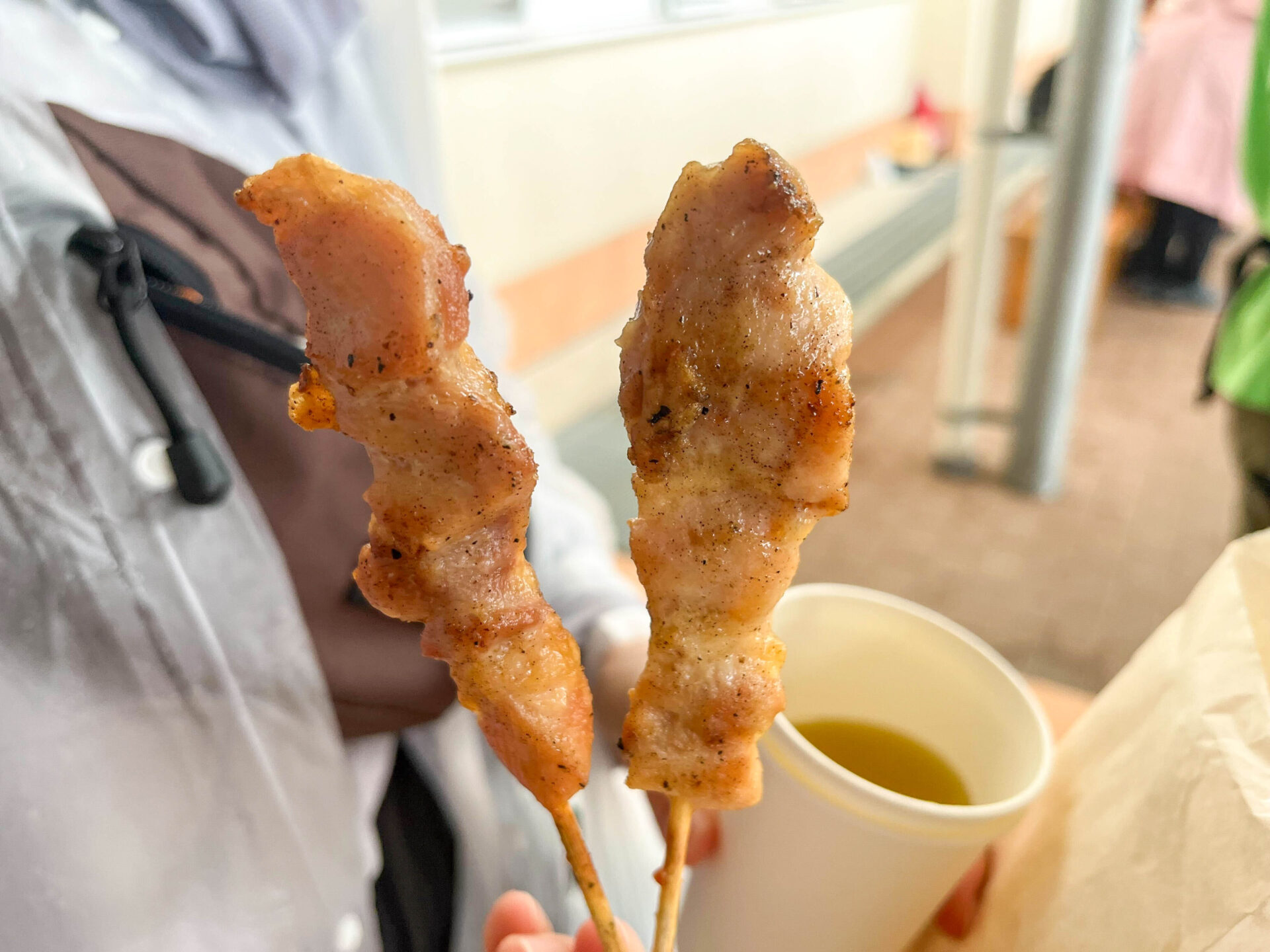 焼きたての焼き鳥