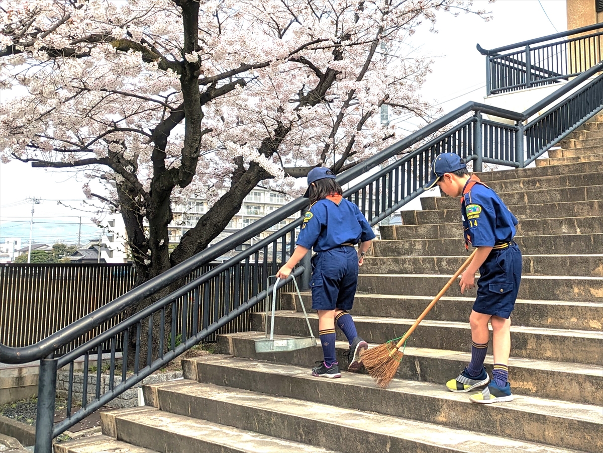 写真提供：ボーイスカウト岡山連盟倉敷第14団　清掃活動のようす