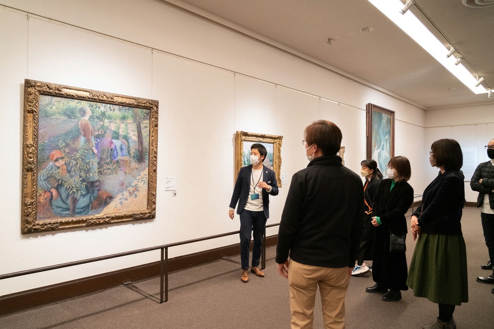 大原美術館のビジネス研修 絵画の前で対話