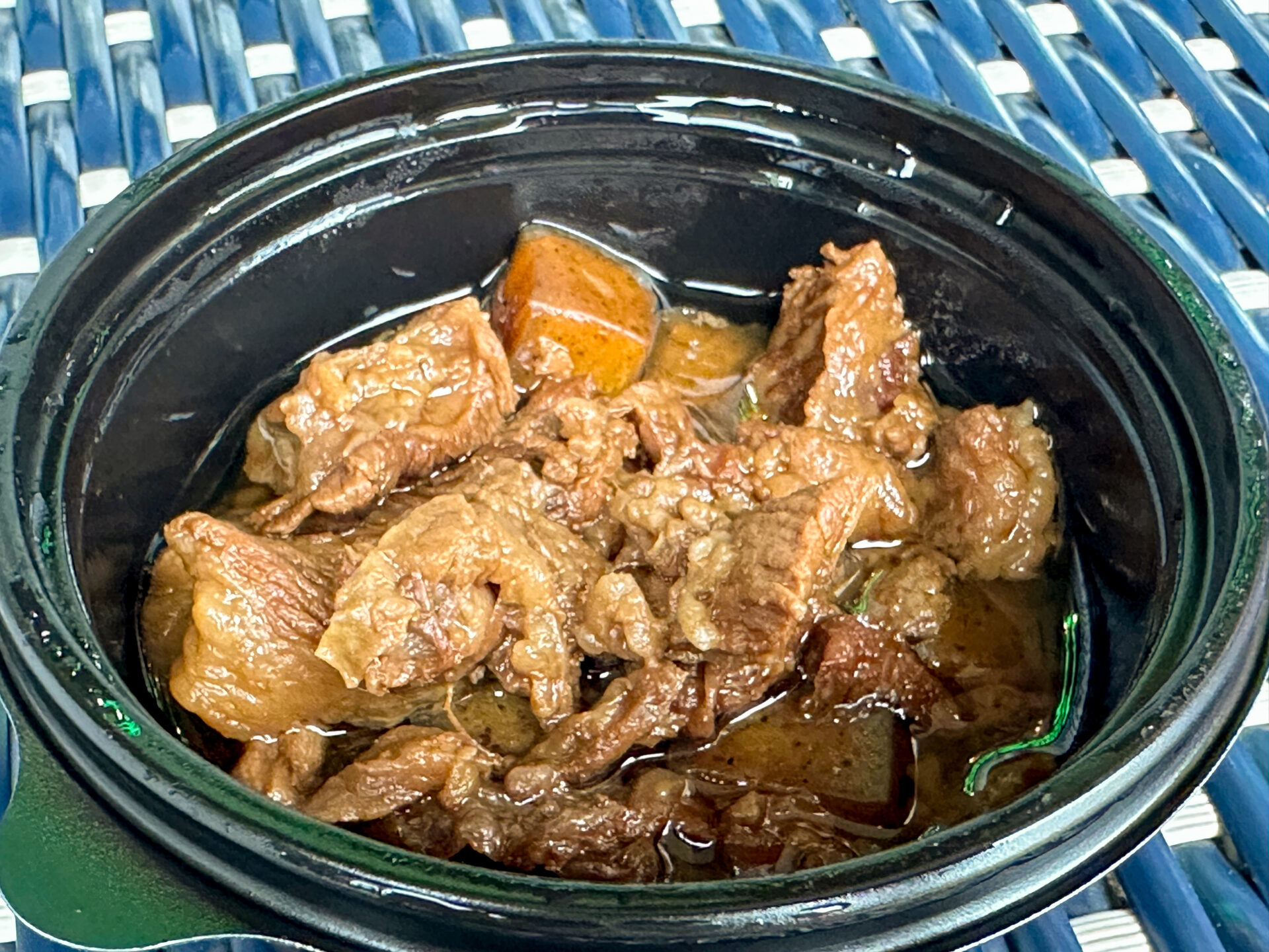 千屋牛すじ煮込み
