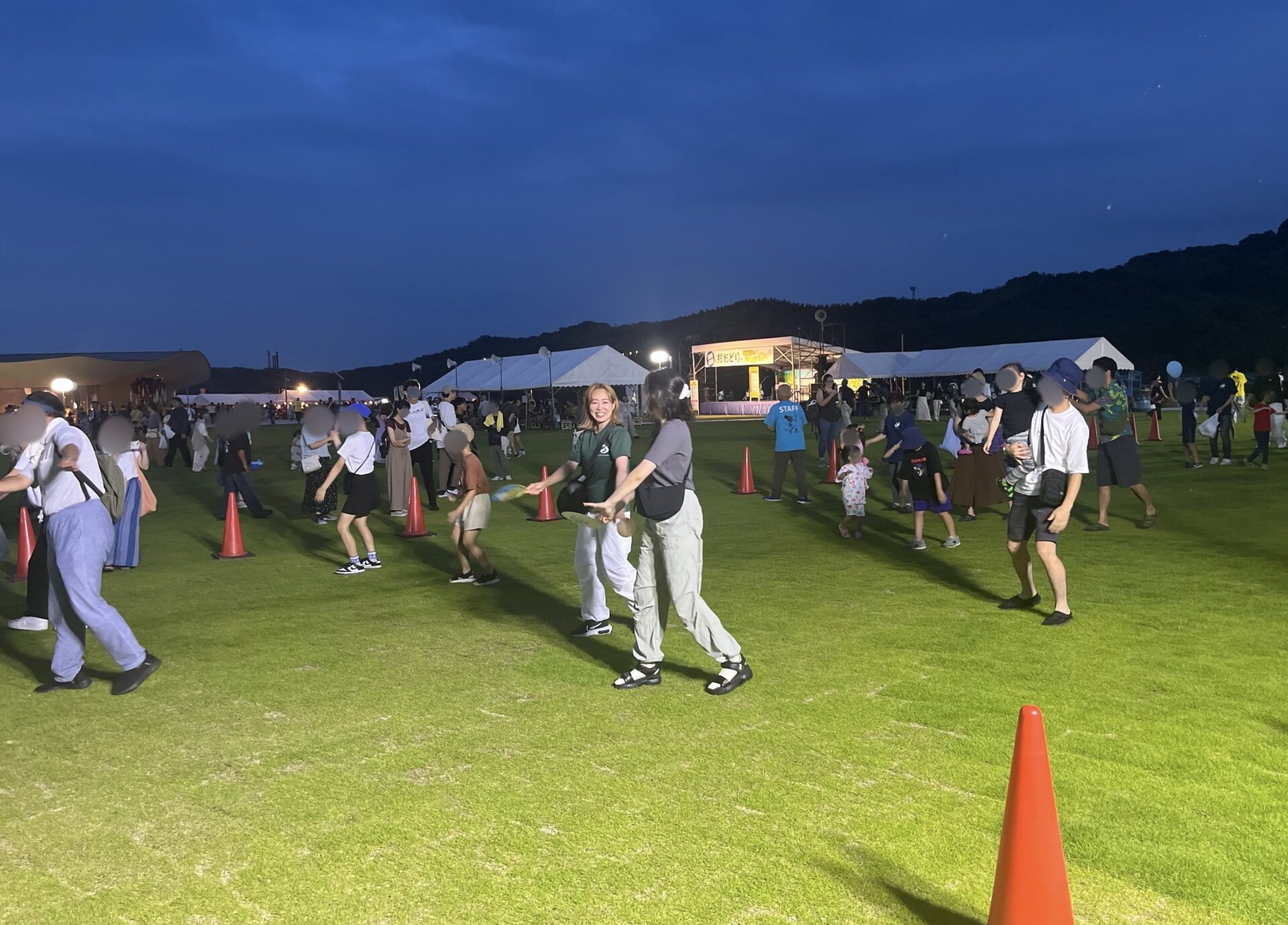 飛び入り参加でひと踊りを踊る筆者