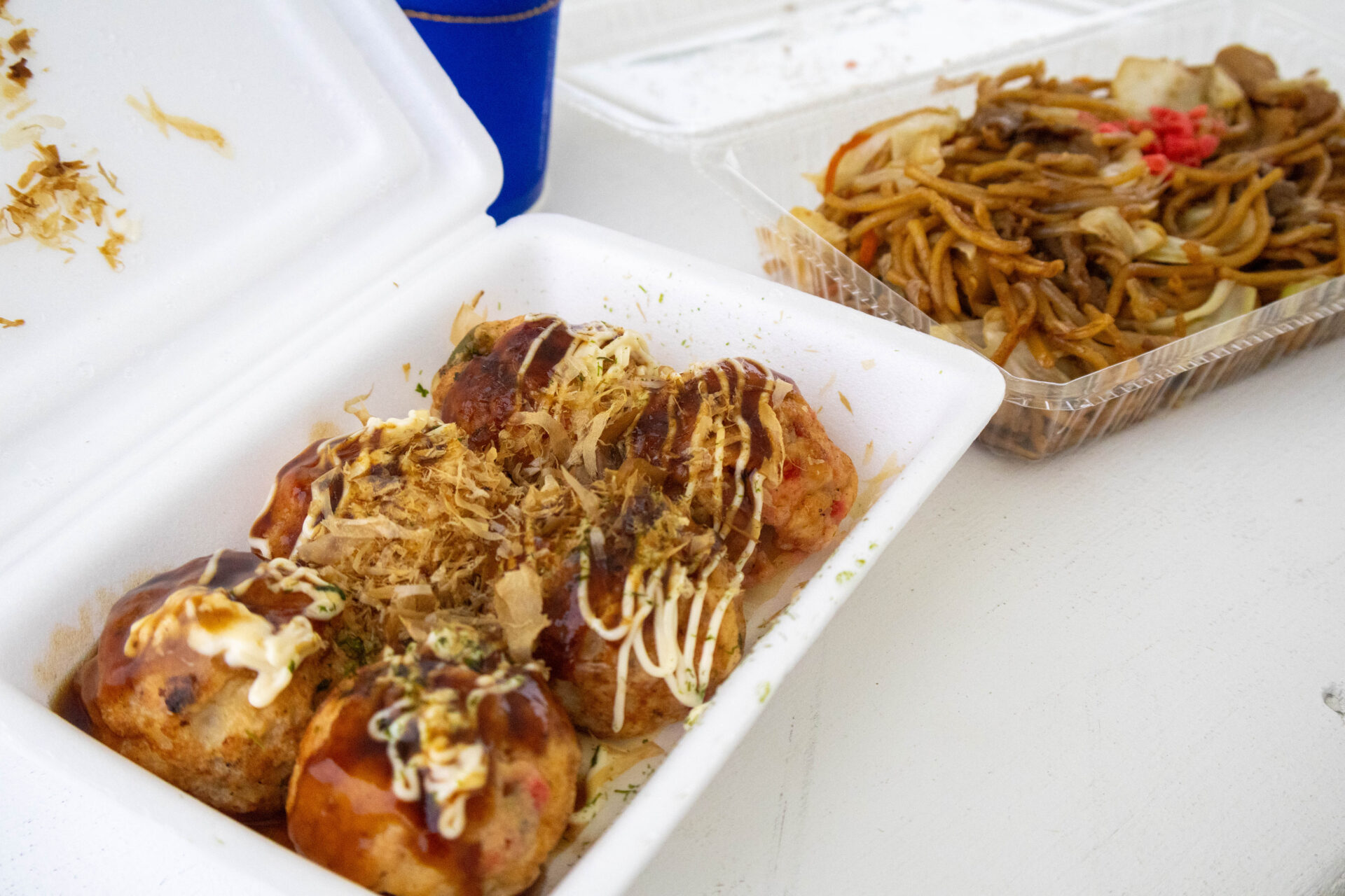 「真備のたけのこ入りたこ焼き」と、「味噌焼きそば」