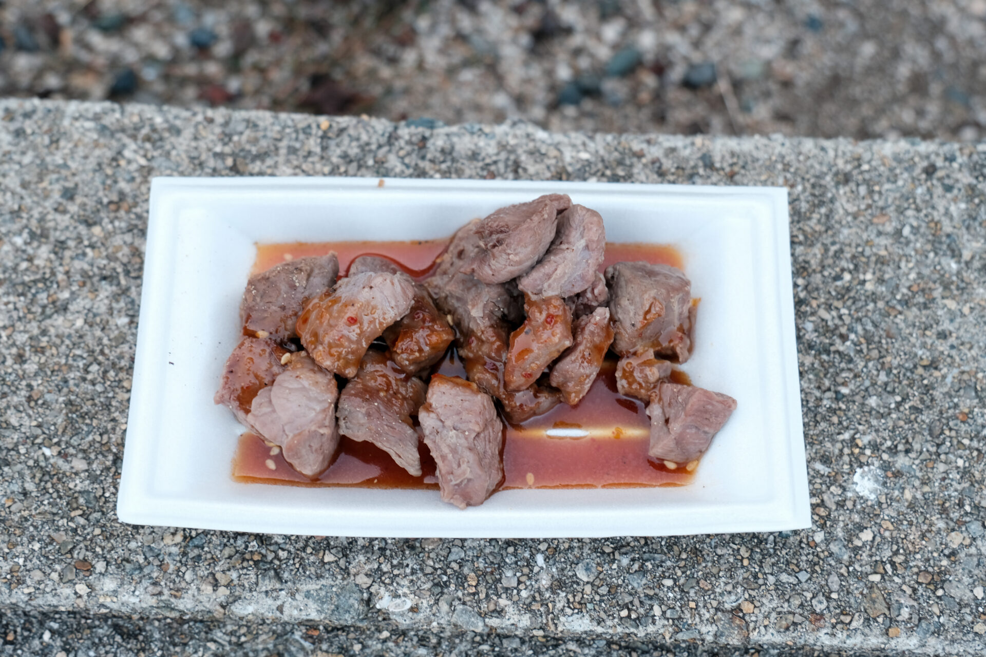 鹿肉のステーキ