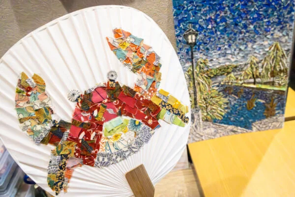 竹姫「着物ちぎり絵」ワークショップ ～ 着物生地のはぎれで味わいのあるアート作品を作ってみよう