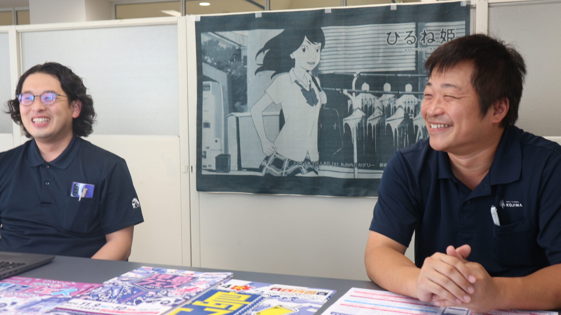 せんいさいについて話す小松原さん（左）と末佐さん（右）
