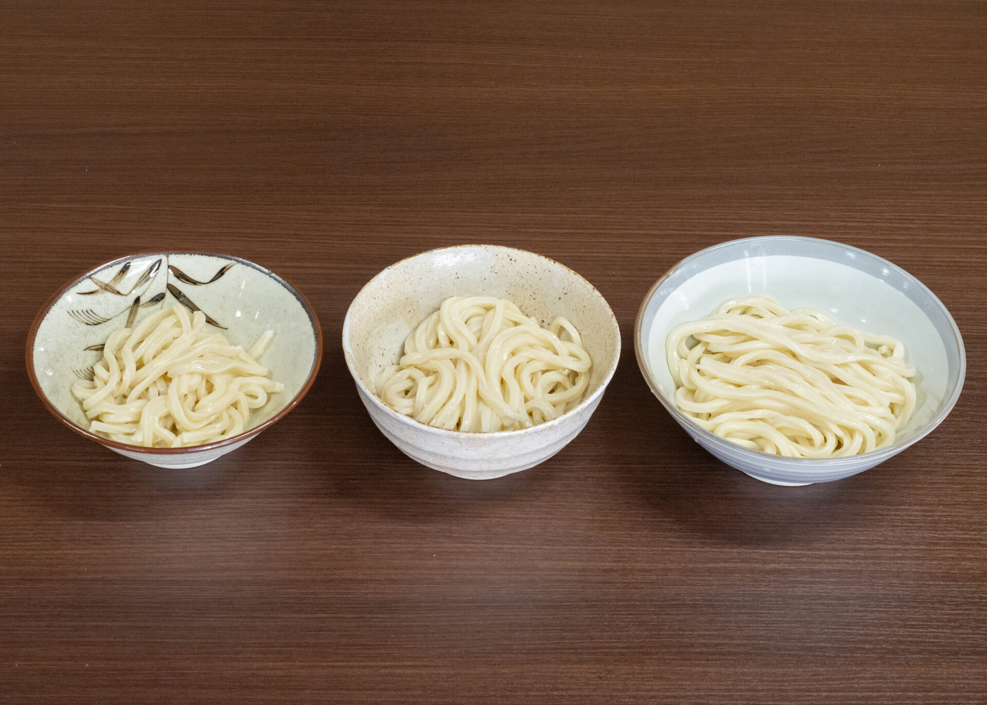 左より小（1玉）・中（1.5玉）・大（2玉）