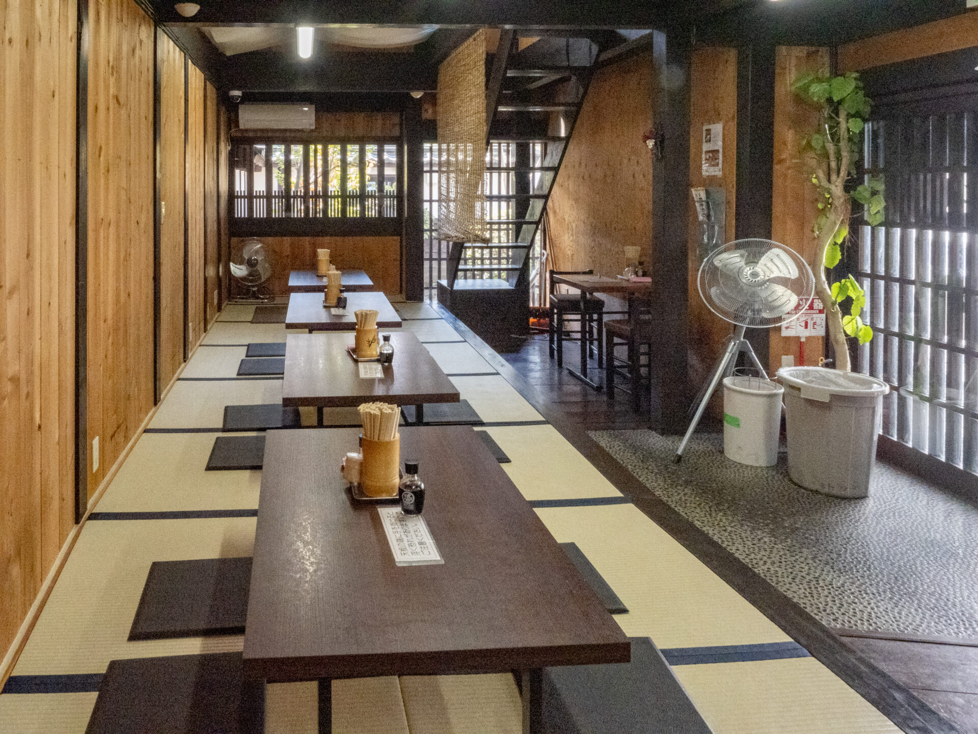 くらしき名玄：店内