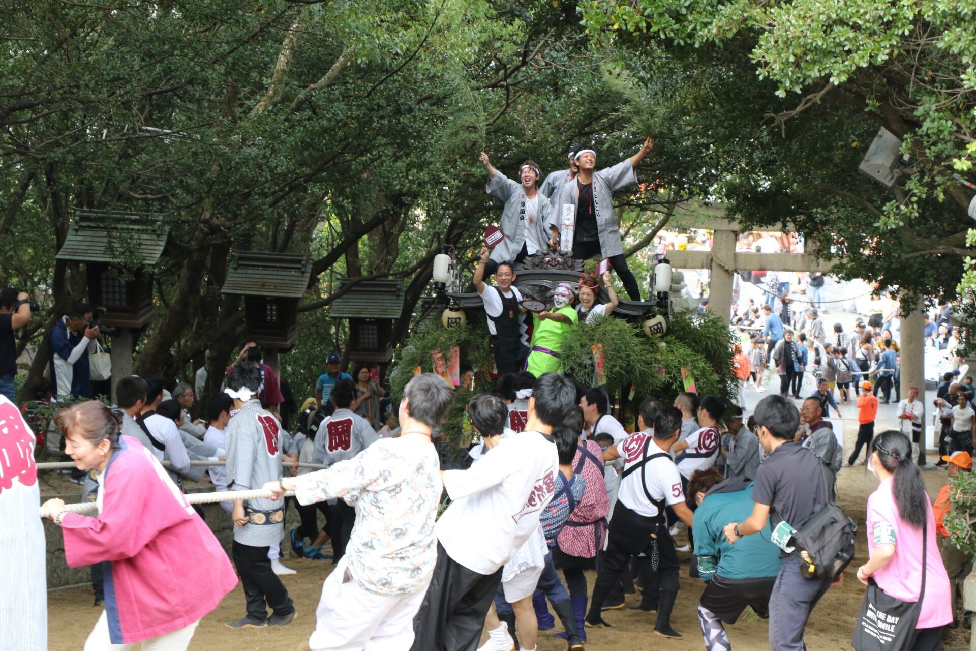 写真提供:鴻八幡宮