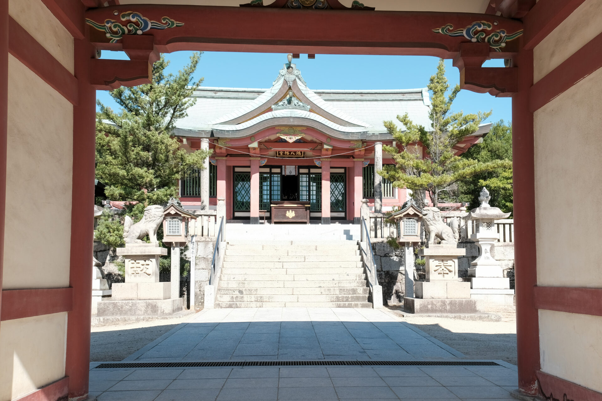 鴻八幡宮外観