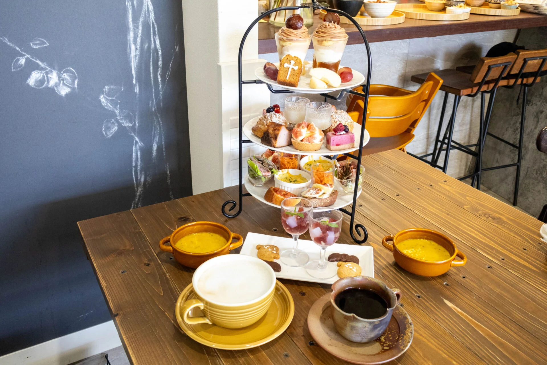 「糀 Cafe dining ユーカリ」の倉敷ハロウィンアフタヌーンティー