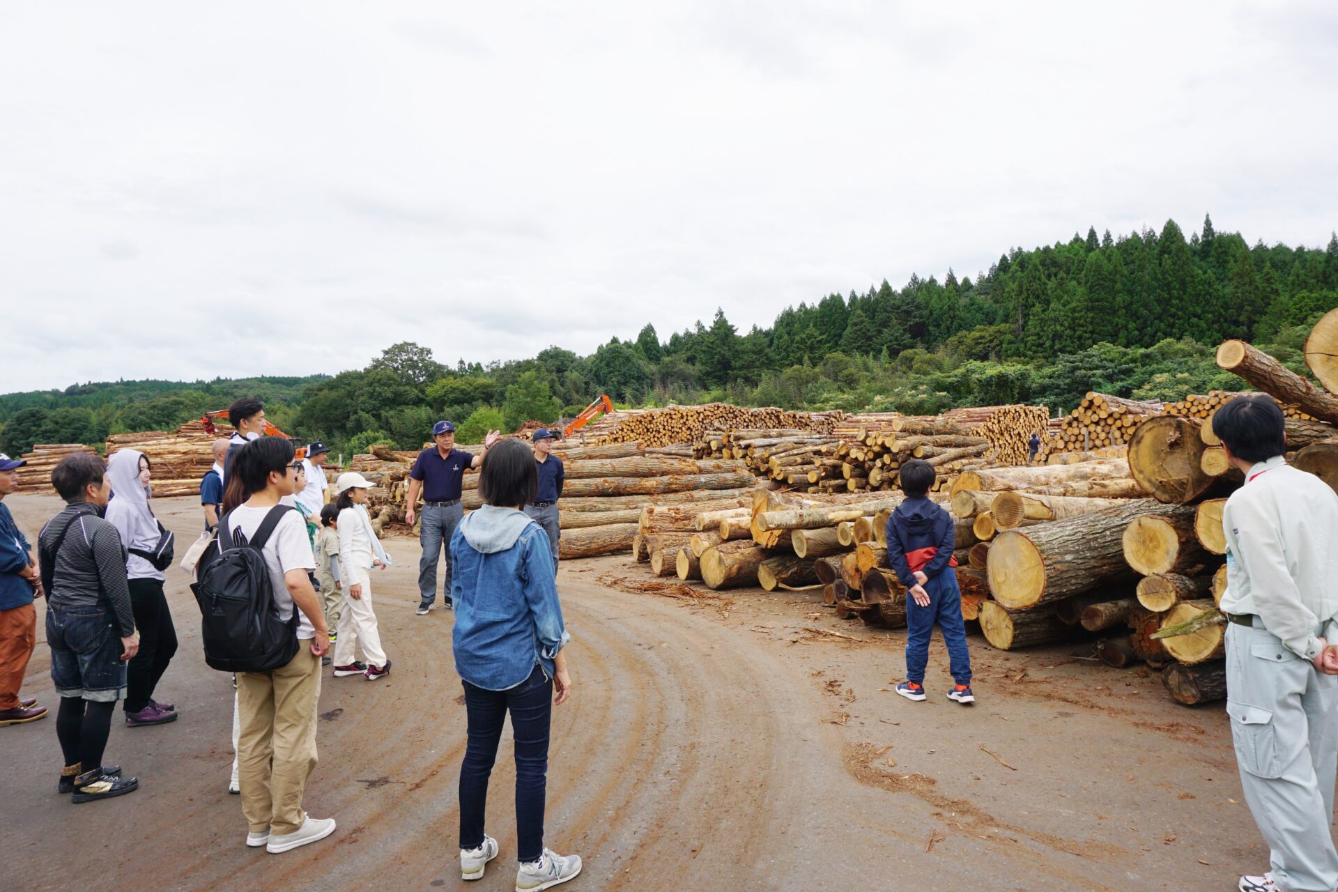 JTの森:津山綜合木材市場見学