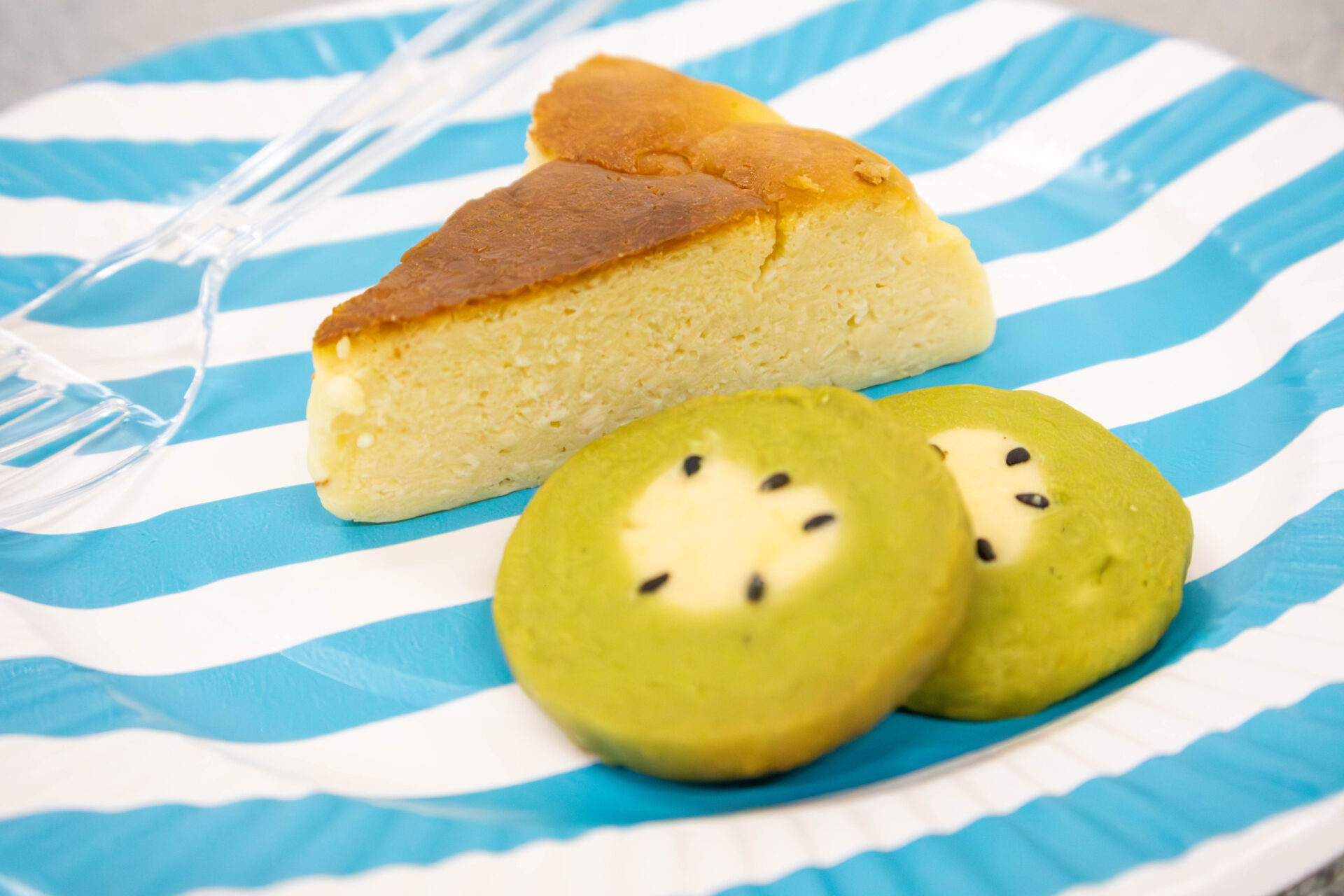 米粉のベイクドチーズケーキと抹茶クッキー
