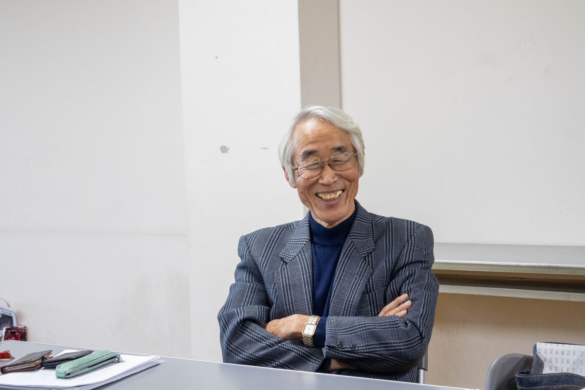 取材を受ける金子晴彦さん