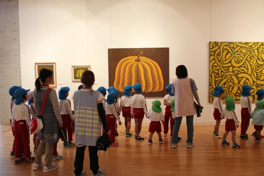 「無限の網　草間彌生の世界」 展示風景　写真提供：高梁市成羽美術館