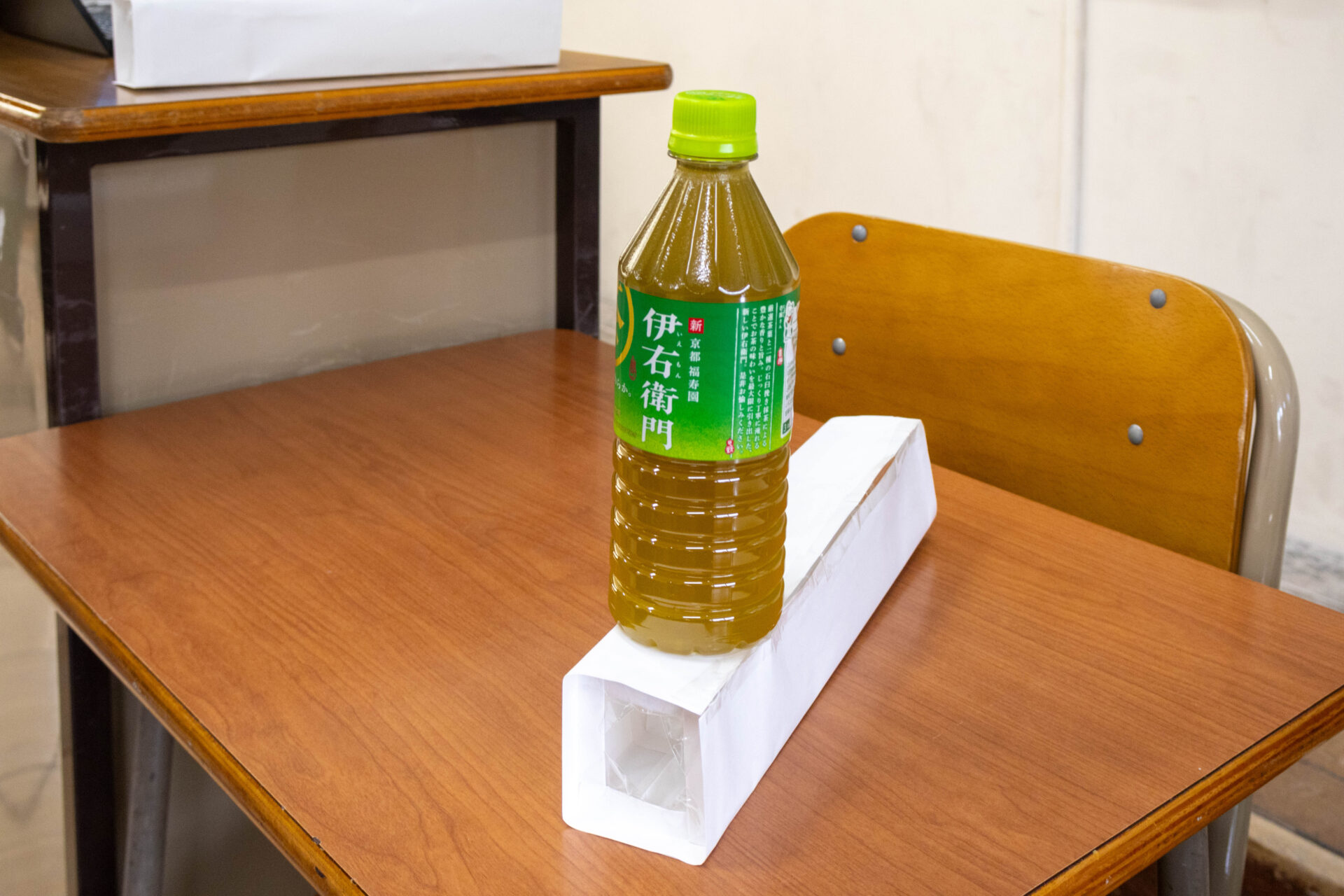 生徒が作る船舶模型