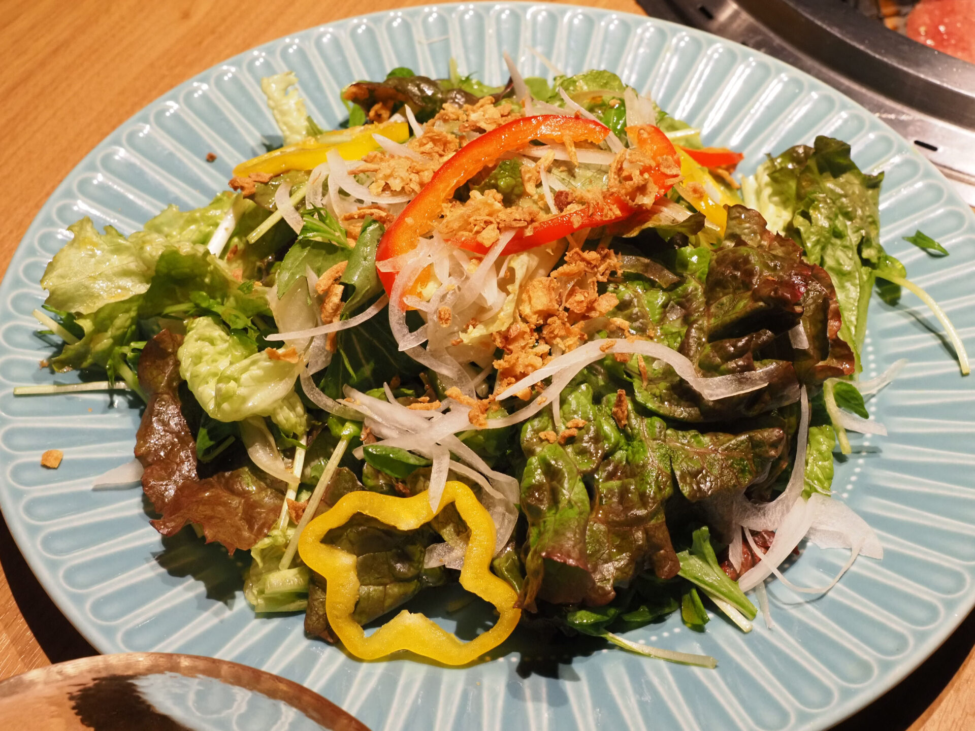 焼肉とい メニュー といサラダ