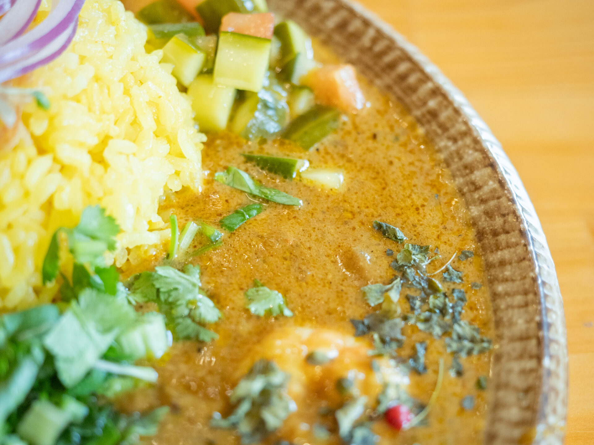 シャカスパイス：ココナッツエビカレー