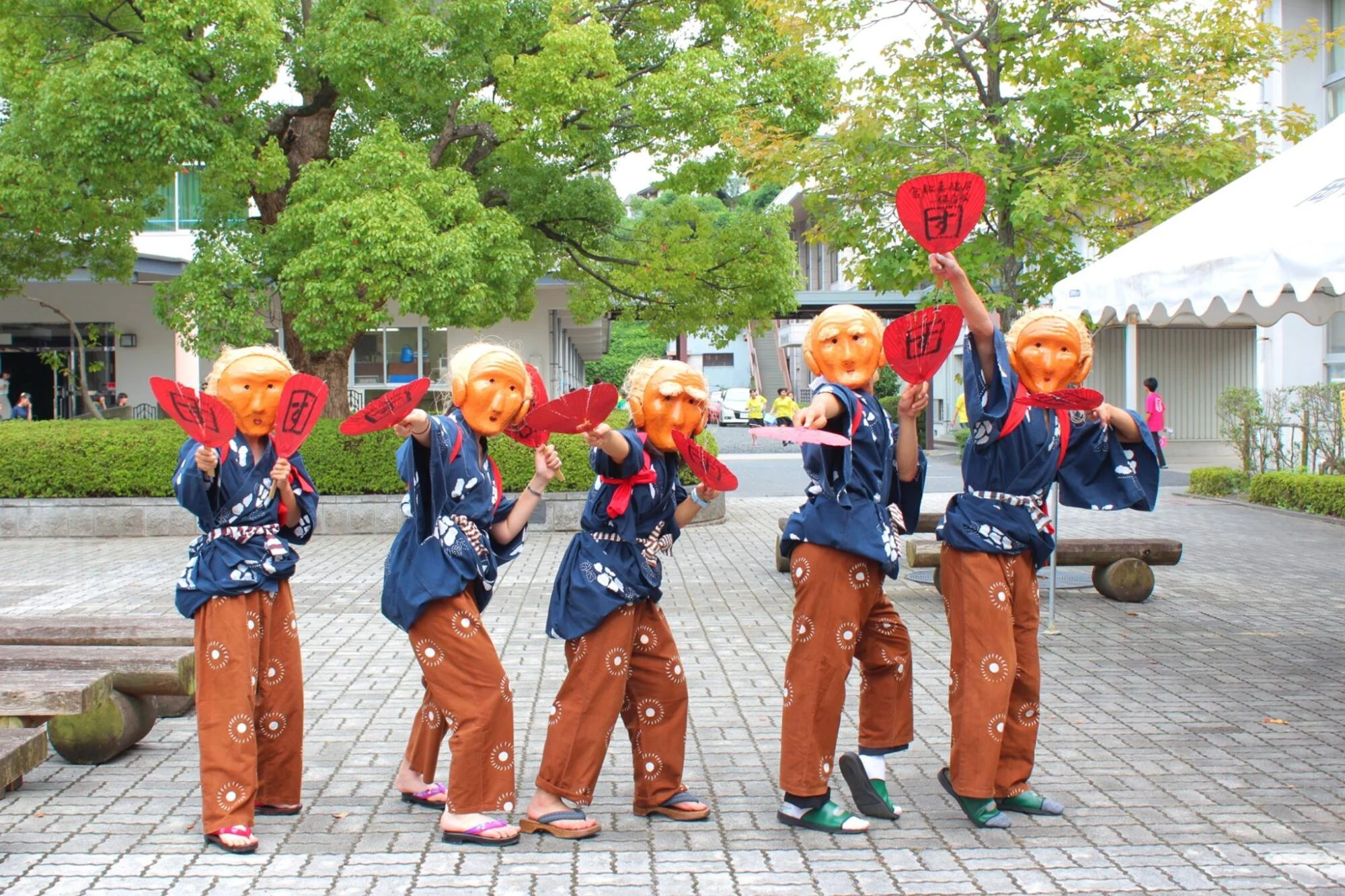 倉敷青陵高校の生徒 画像提供:倉敷素隠居保存会