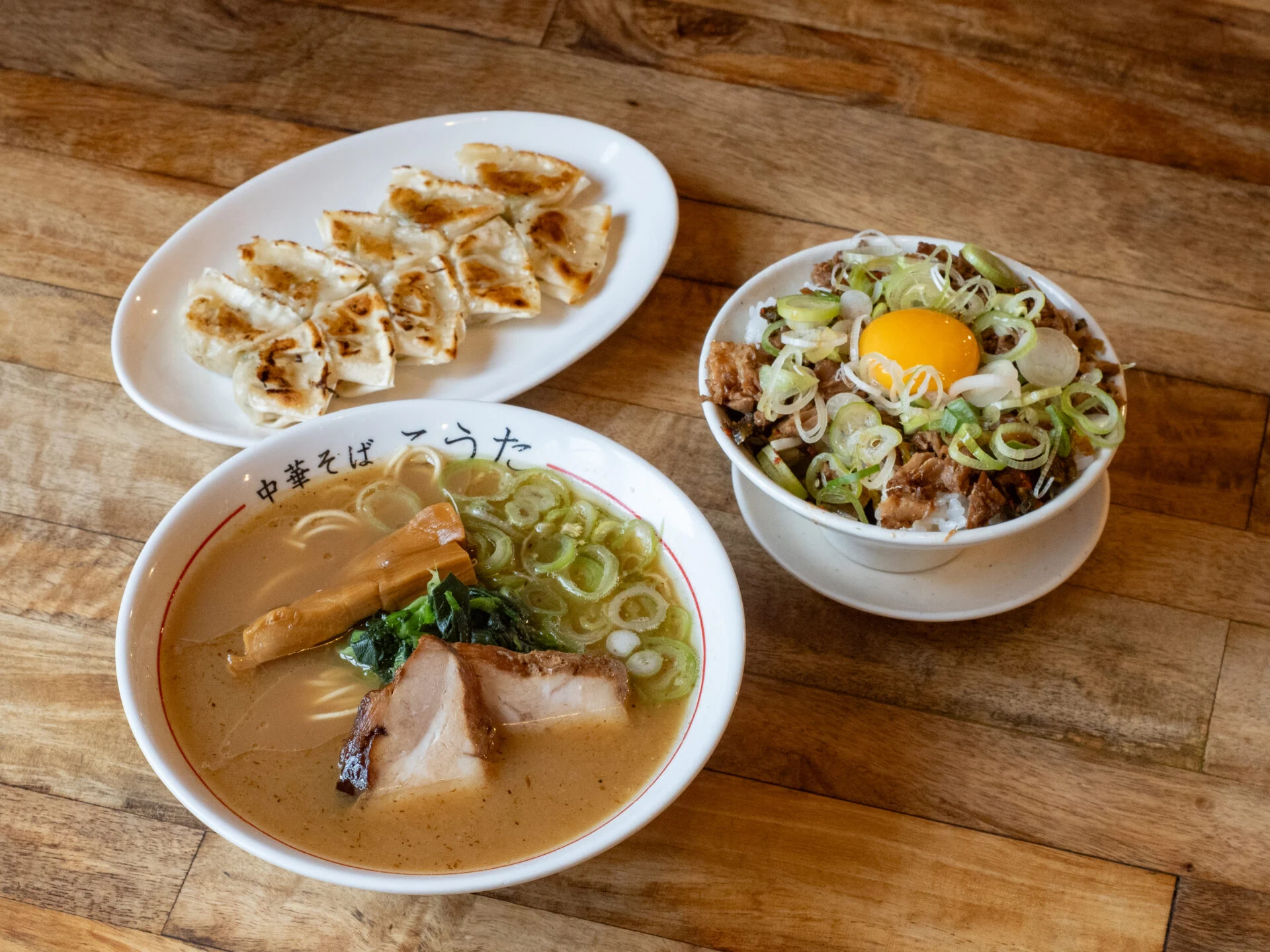 こうた:中華そば、そぼろめし、ぎょうざ