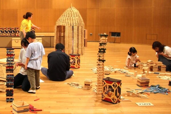 【7/20(日)開催】倉敷市芸文館「カプラブロックであそぼう」～ 魔法の板「カプラ」で大好きなものをつくろう