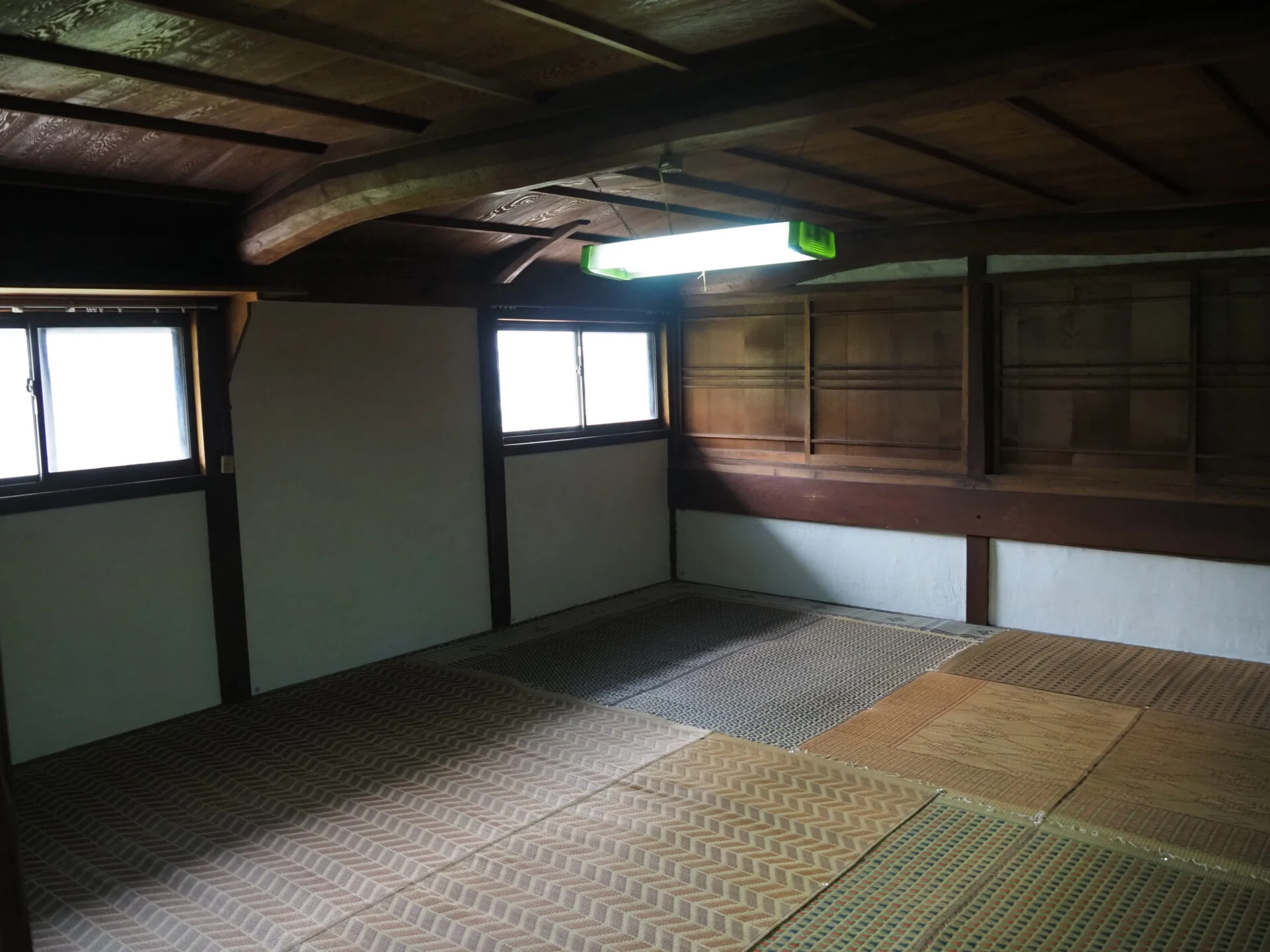 retreatkobayashi_屋根裏