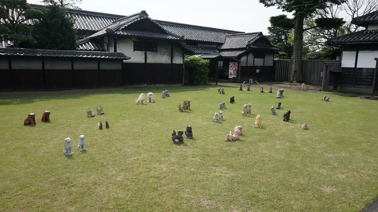 《狛犬》写真提供:旧野﨑家住宅