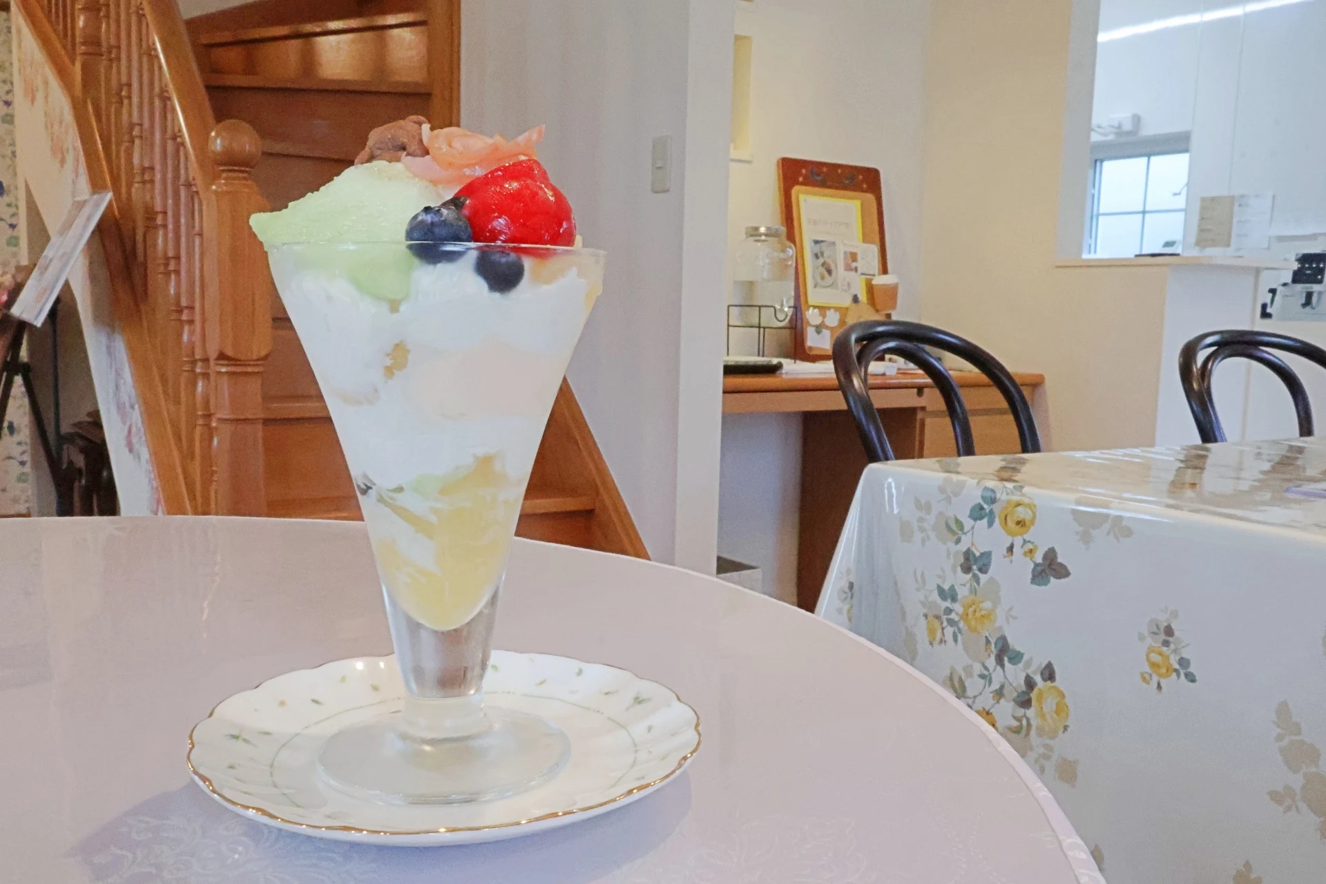 初夏のフルーツパフェ