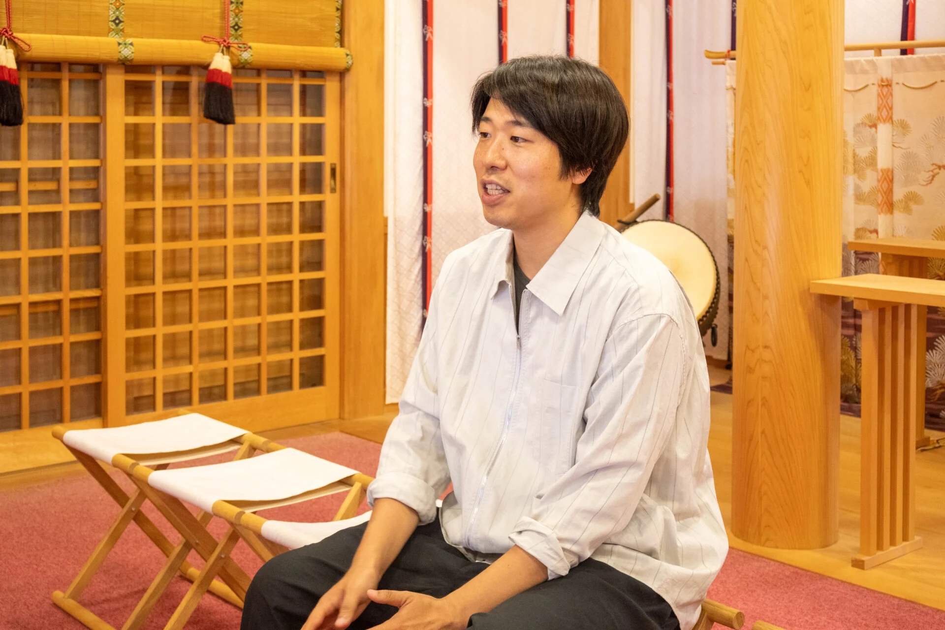 取材を受ける小野さん