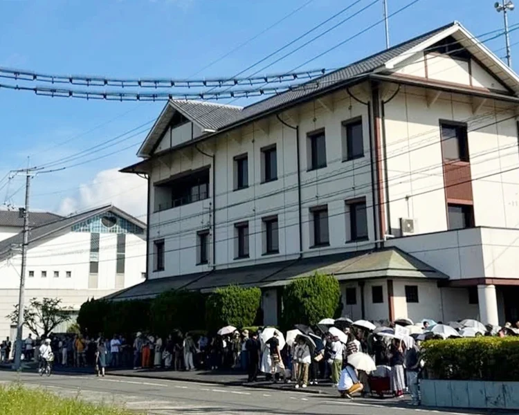 早島筵蚤市:イベント開始前の列