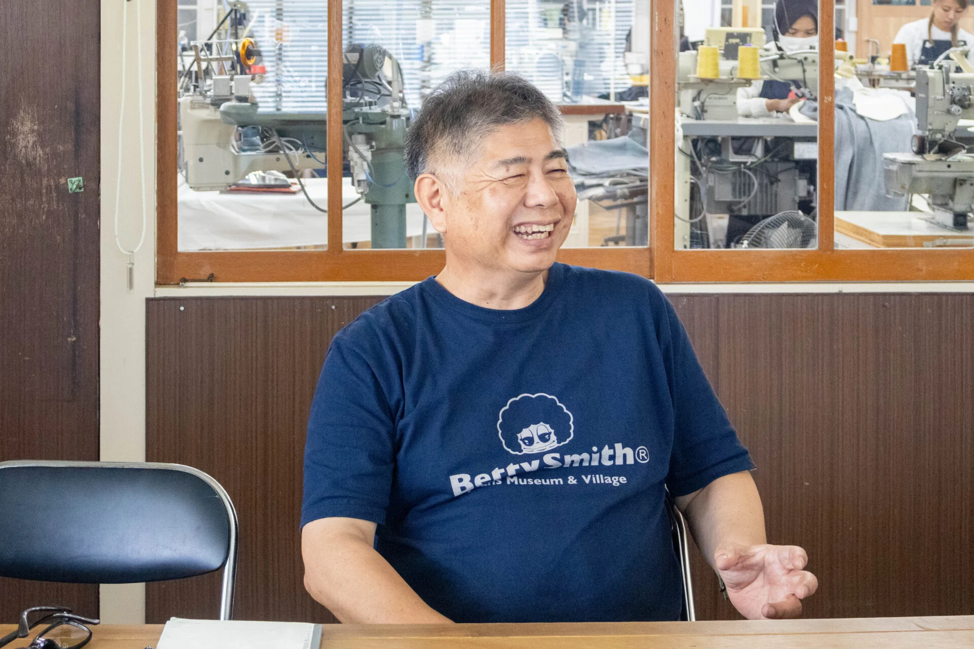 取材を受ける大島さん